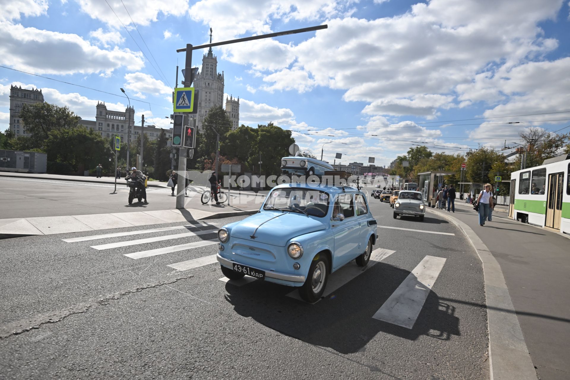 В Москве прошел юбилейный парад ретротрамваев