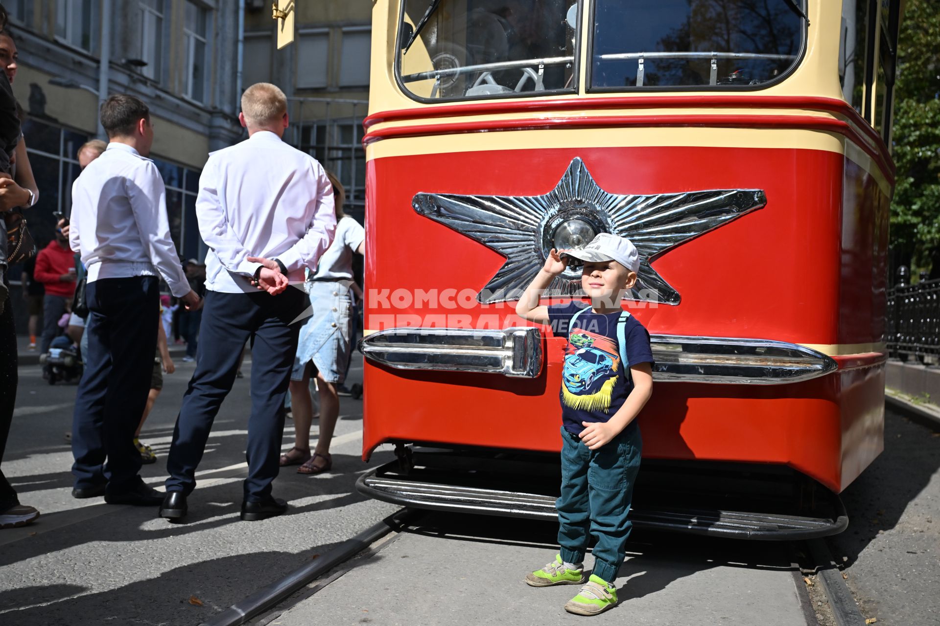 В Москве прошел юбилейный парад ретротрамваев