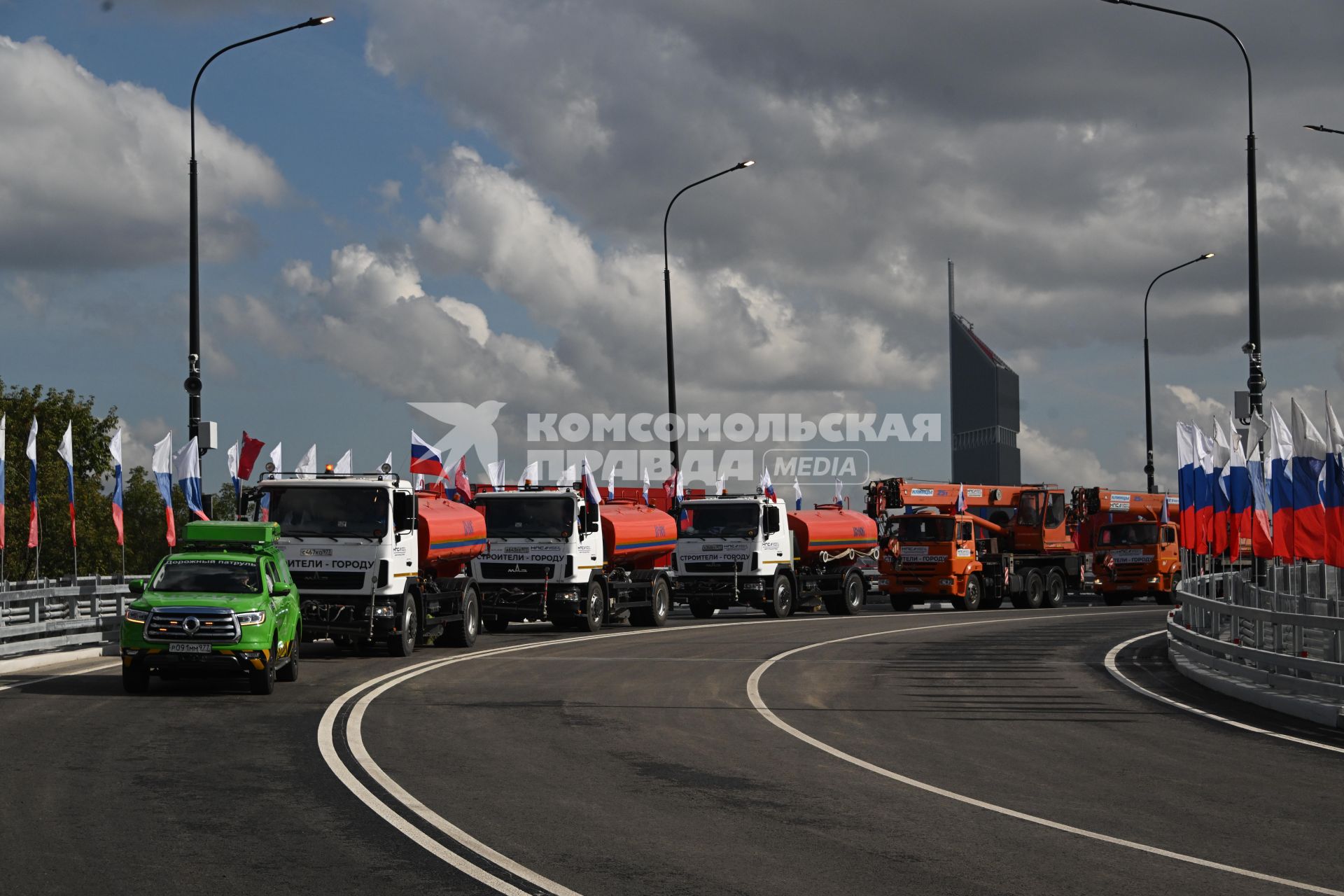 Открытие движения по мосту Академика Королева в Москве