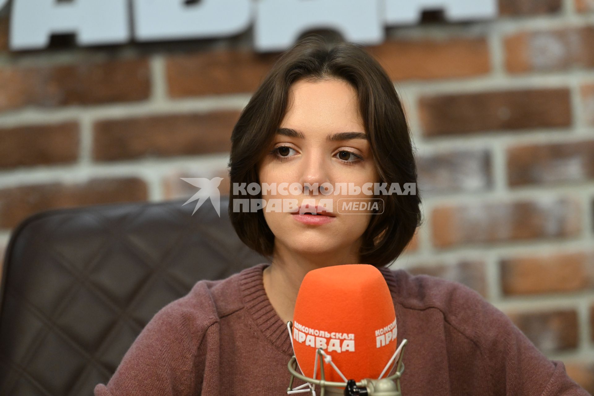 Евгения Медведева на радиостанции Комсомольская правда