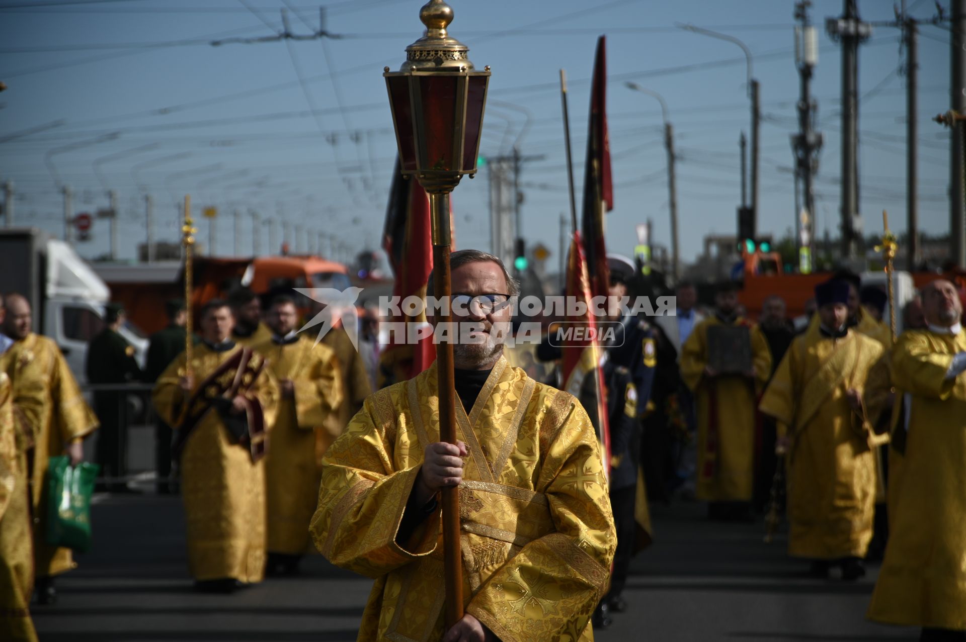 Водный крестный ход от крепости Орешек в Санкст-Петербург