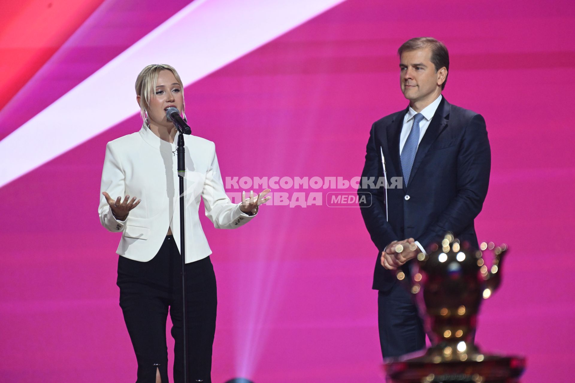 Клава Кока и Сергей Новиков