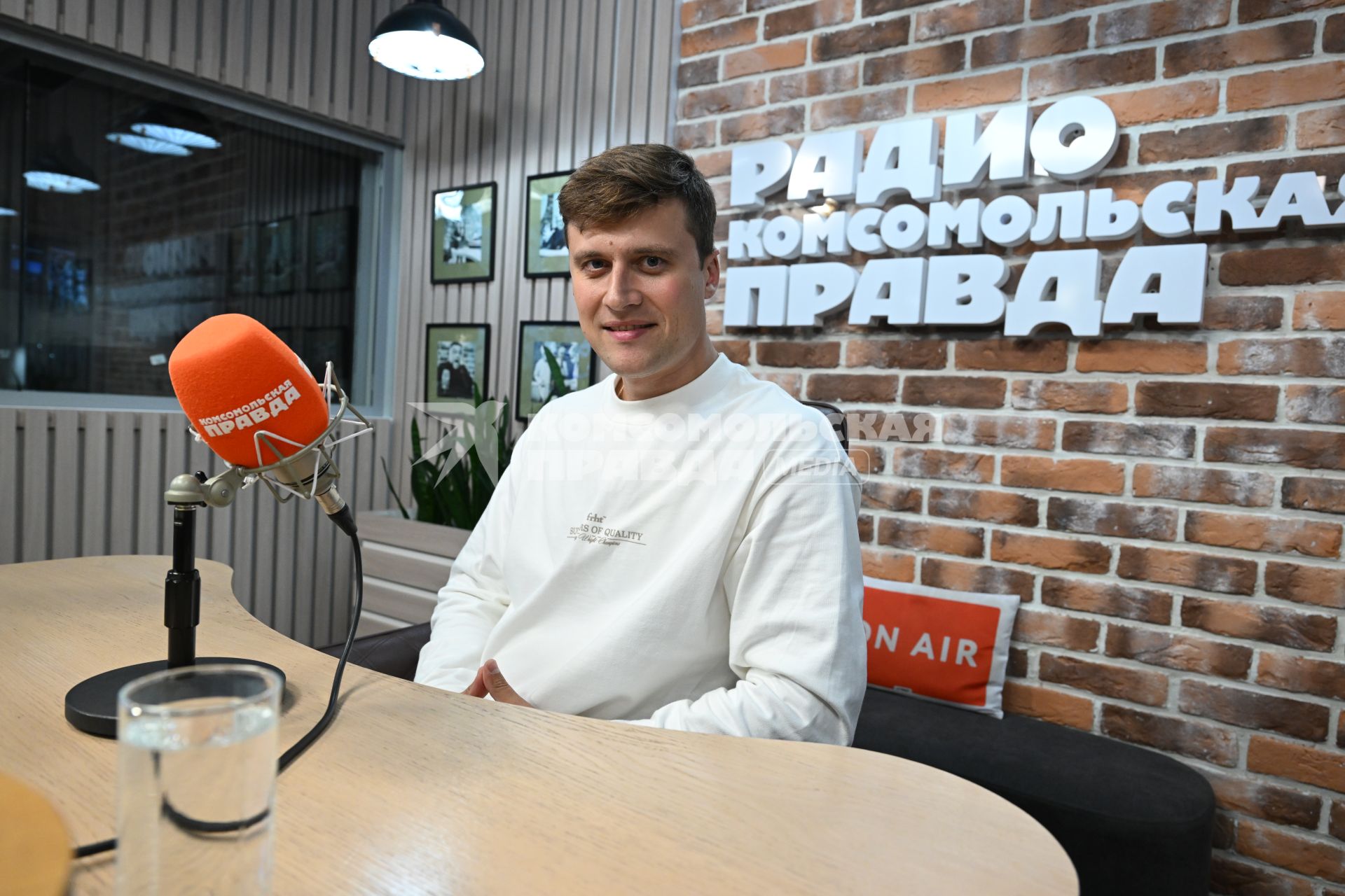 Александр Энберт на радиостанции Комсомольская правда\"