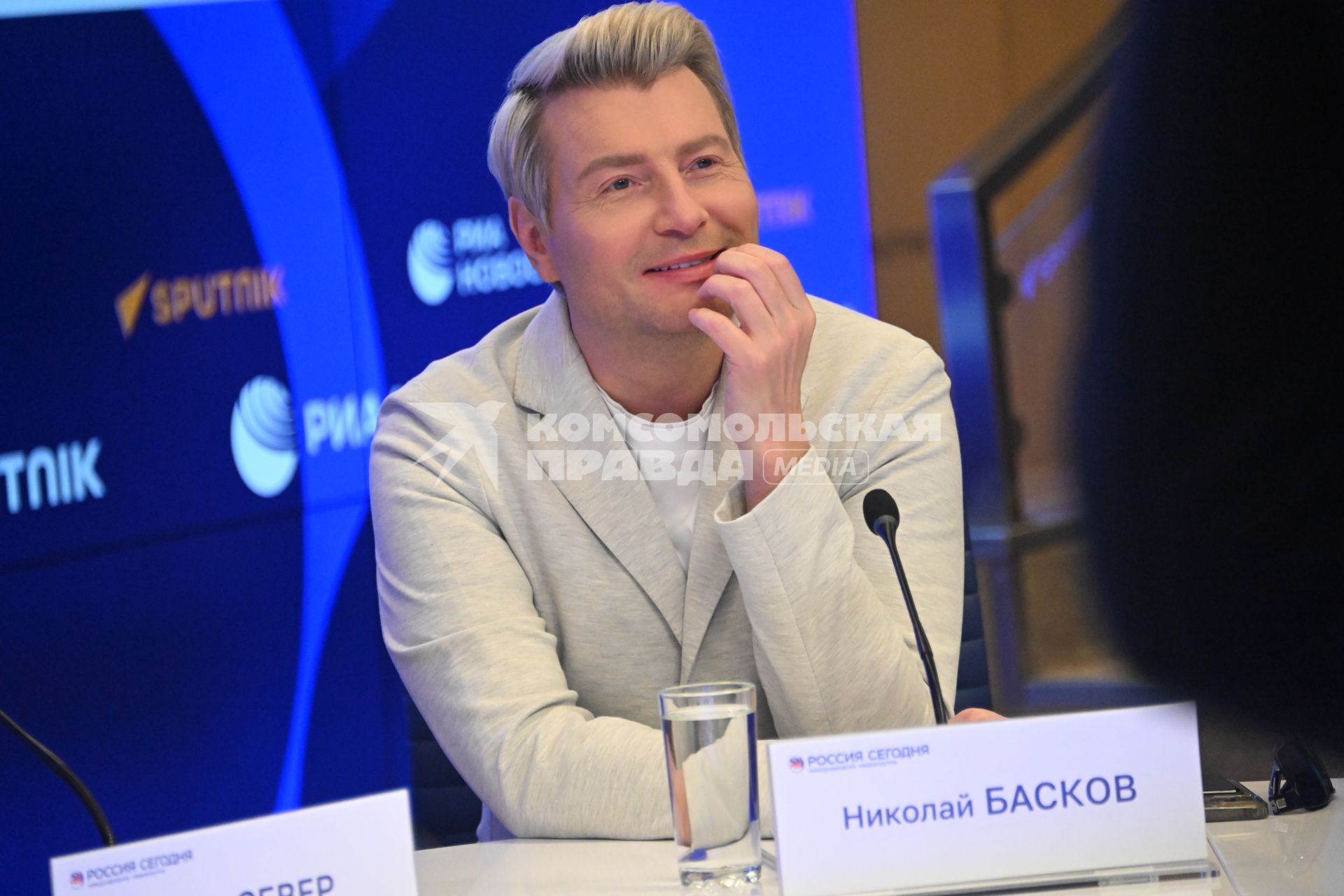 Пресс-конференция, посвященная старту акции Песни и кино - нашим героям\"
