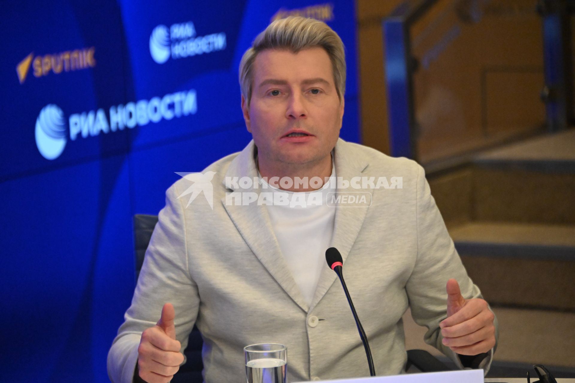 Пресс-конференция, посвященная старту акции Песни и кино - нашим героям\"