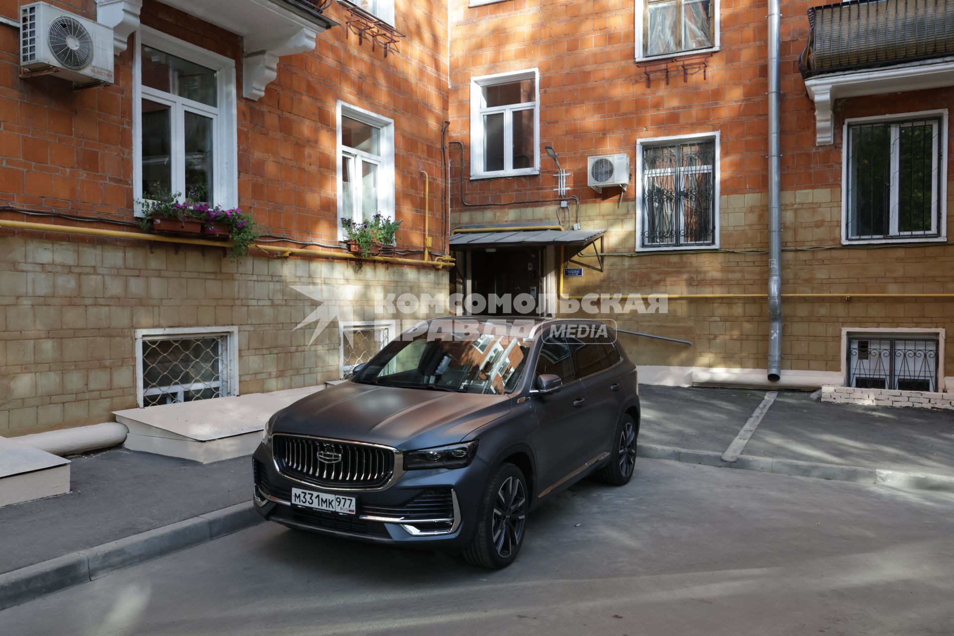 Тест-драйв автомобиля Geely Monjaro