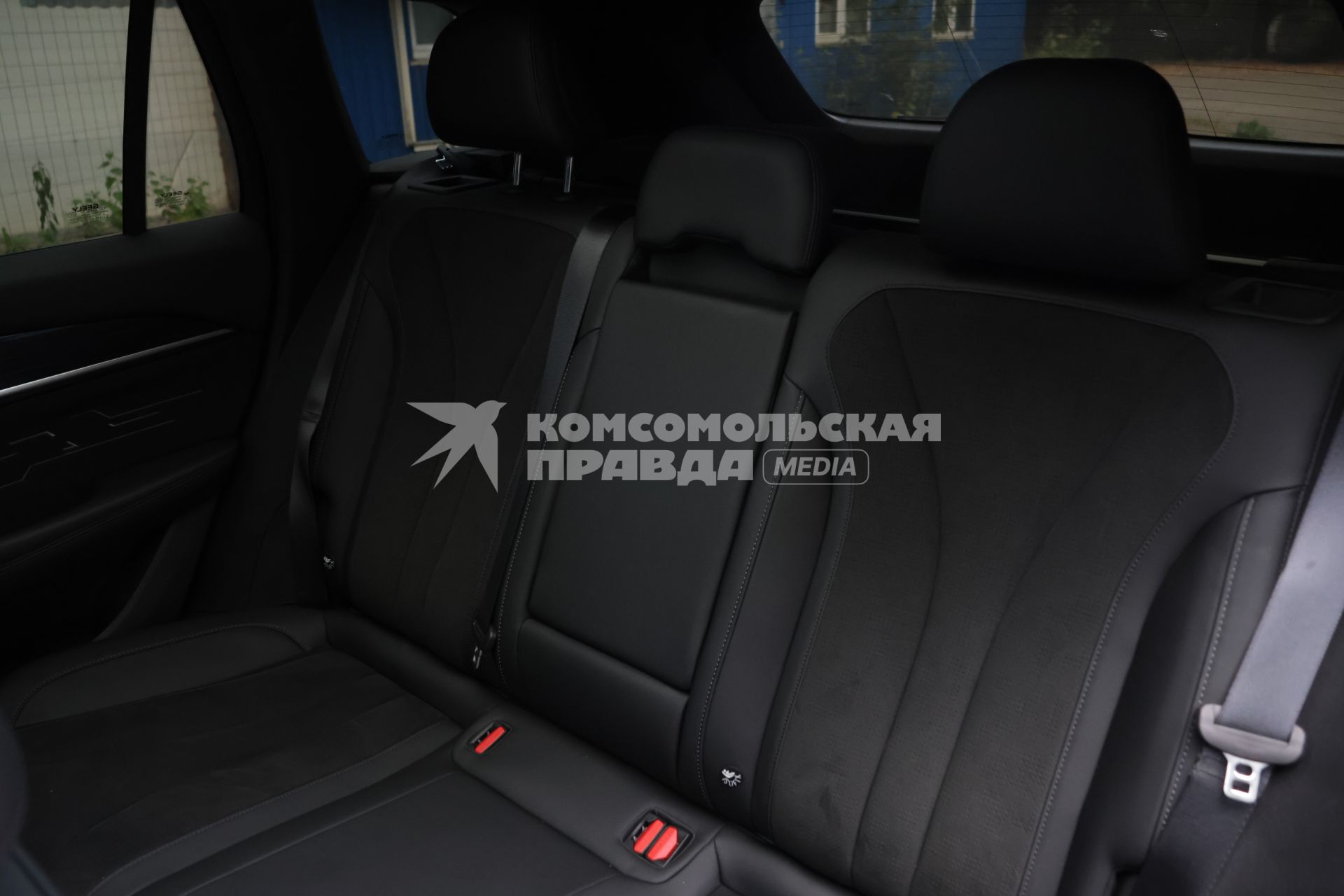 Тест-драйв автомобиля Geely Monjaro