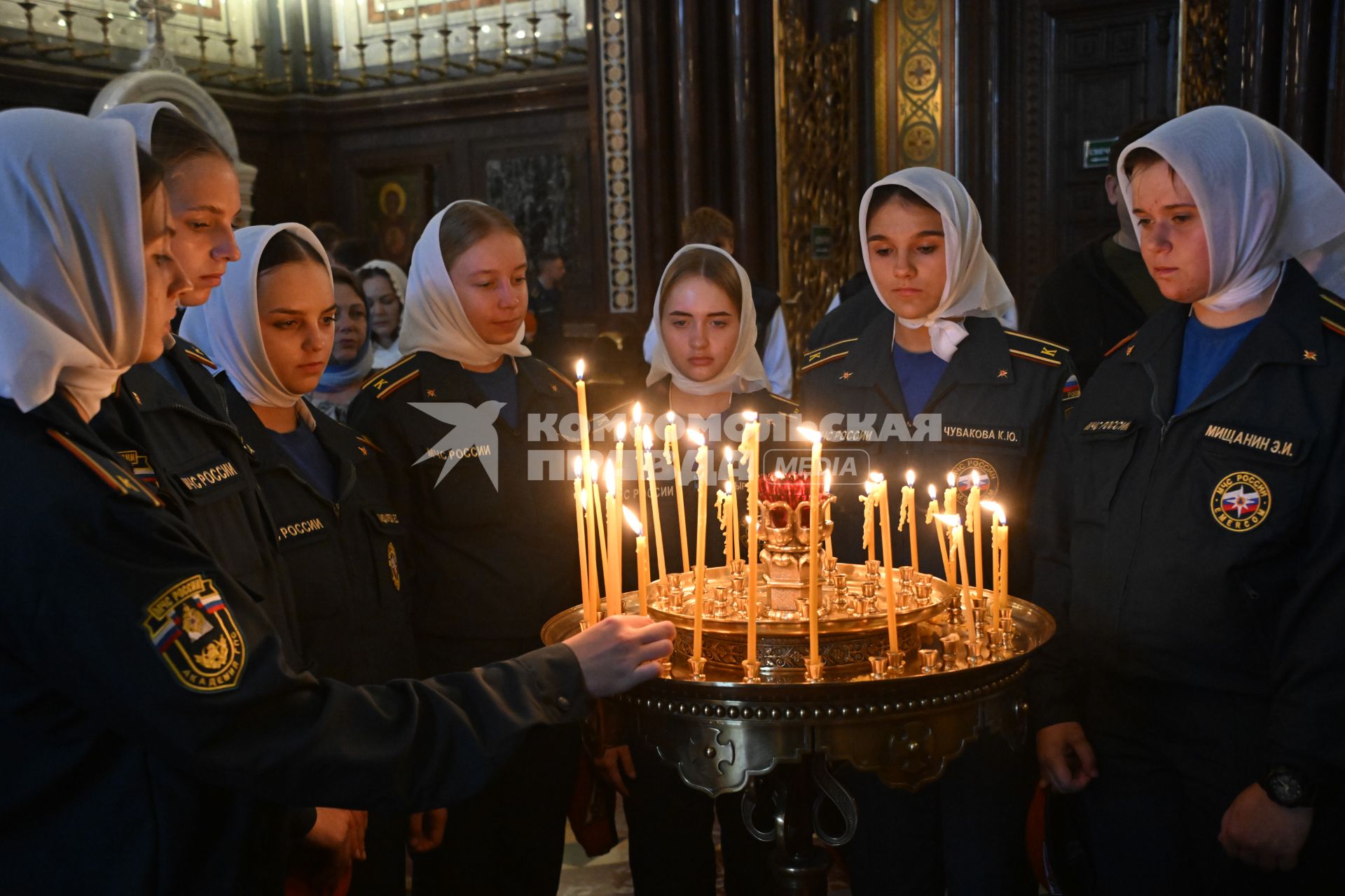 Молебен  честь иконы Божией Матери Неопалимая Купина\" в храме Христа Спасителя