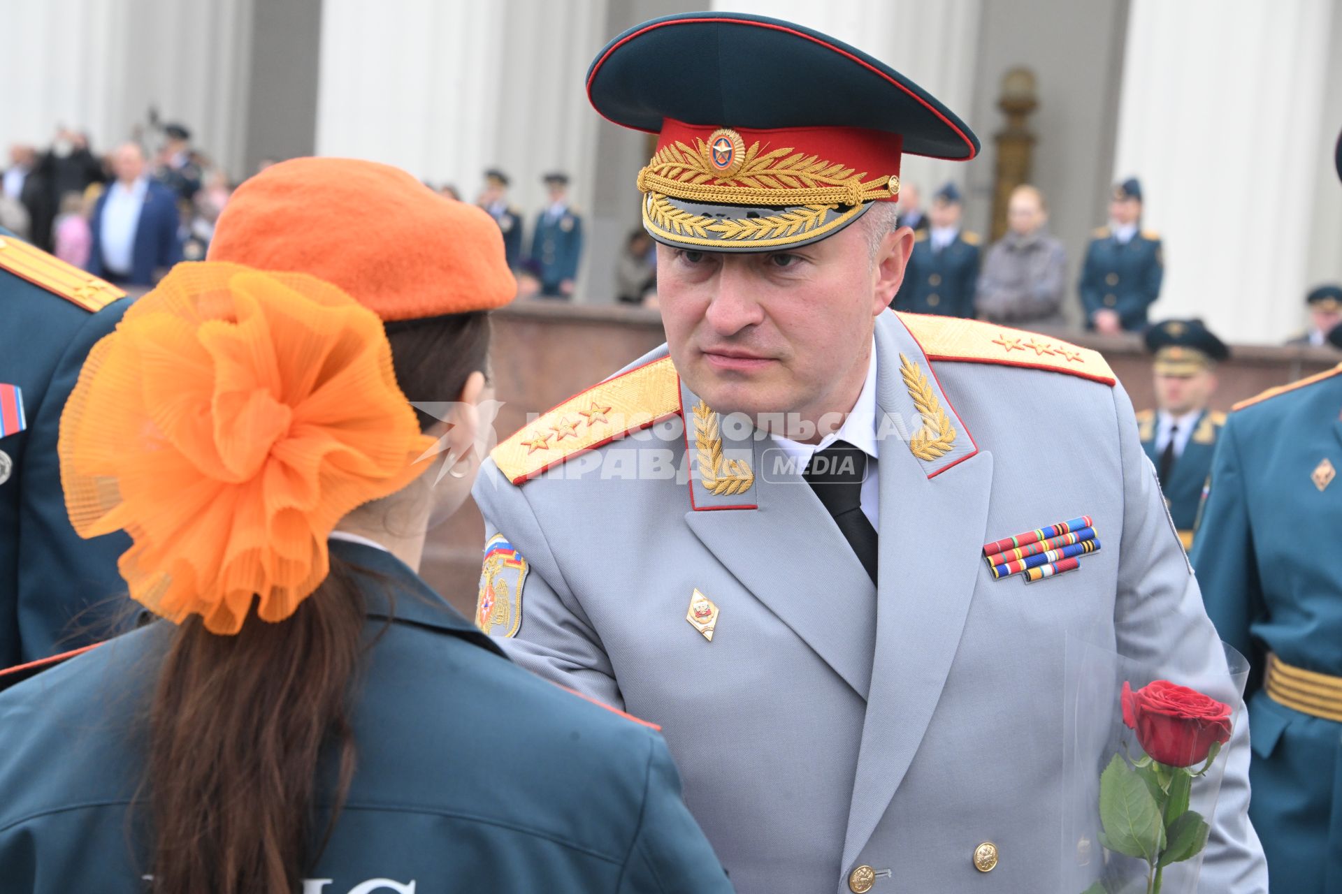 Церемония принятия присяги курсантами Академии Государственной противопожарной службы МЧС России на ВДНХ