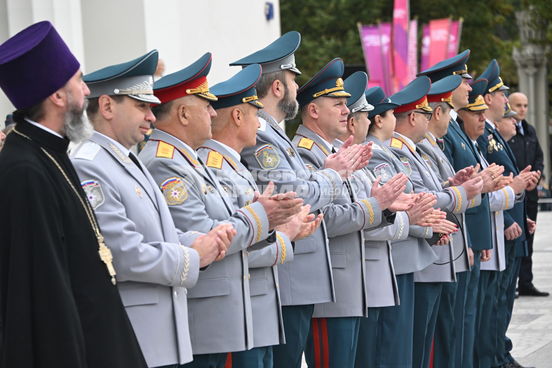 Церемония принятия присяги курсантами Академии Государственной противопожарной службы МЧС России на ВДНХ