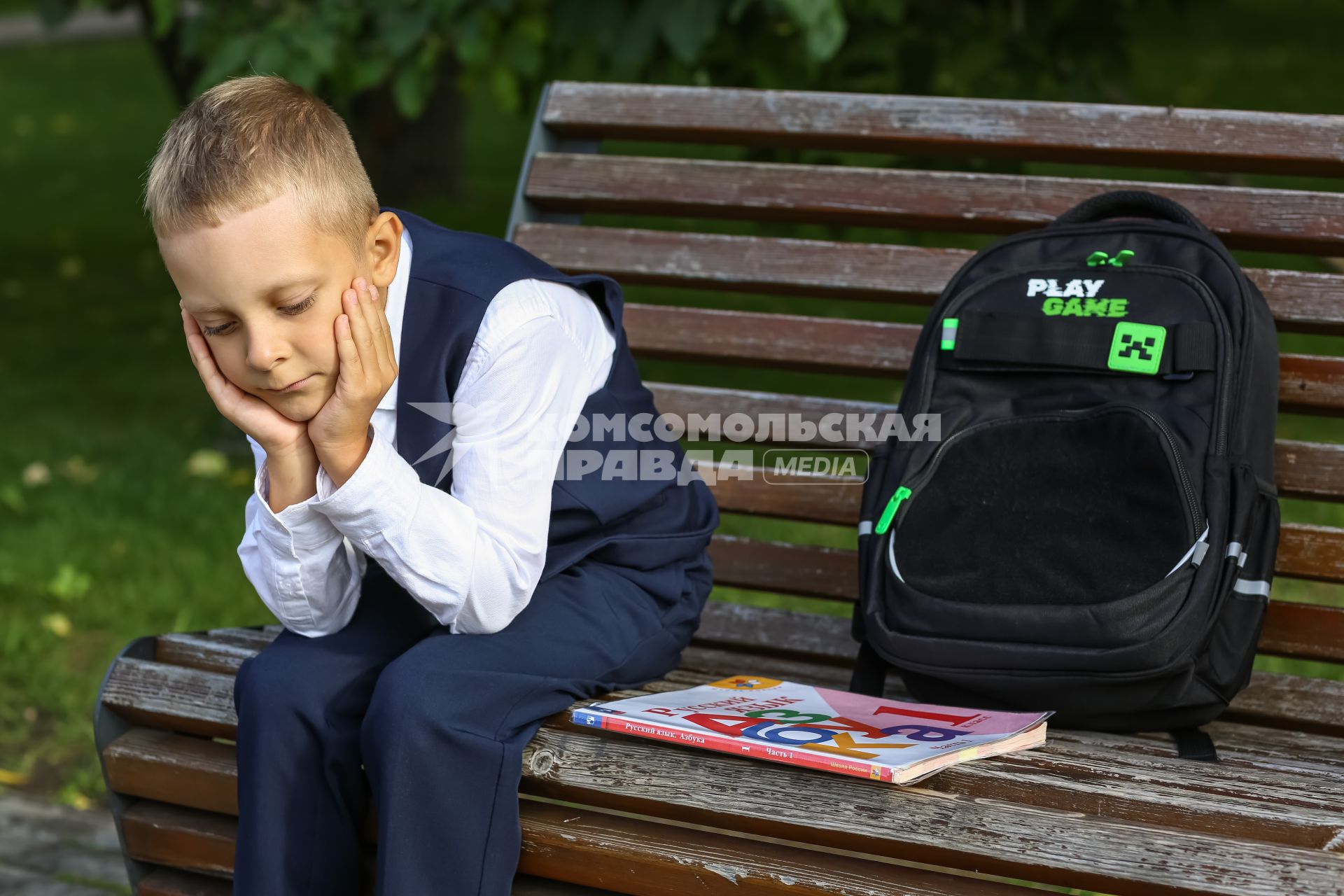 Мальчик первоклассник