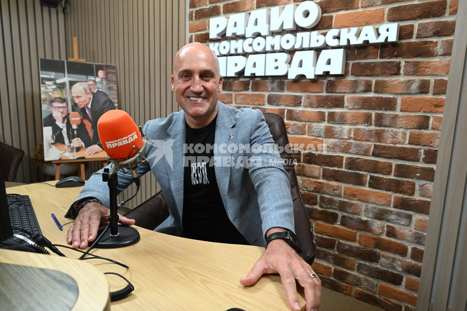 Андрей Сухинин на радиостанции Комсомольская правда\"