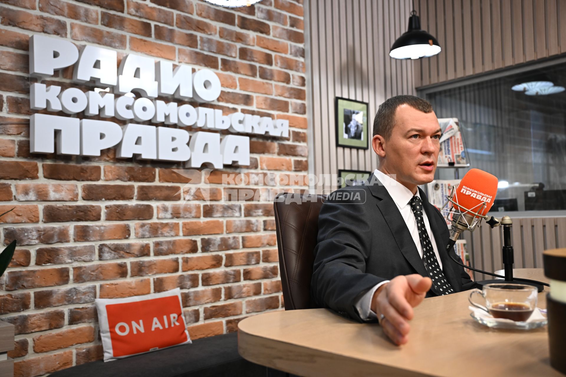 Михаил Дегтярев  на радиостанции Комсомольская правда\"