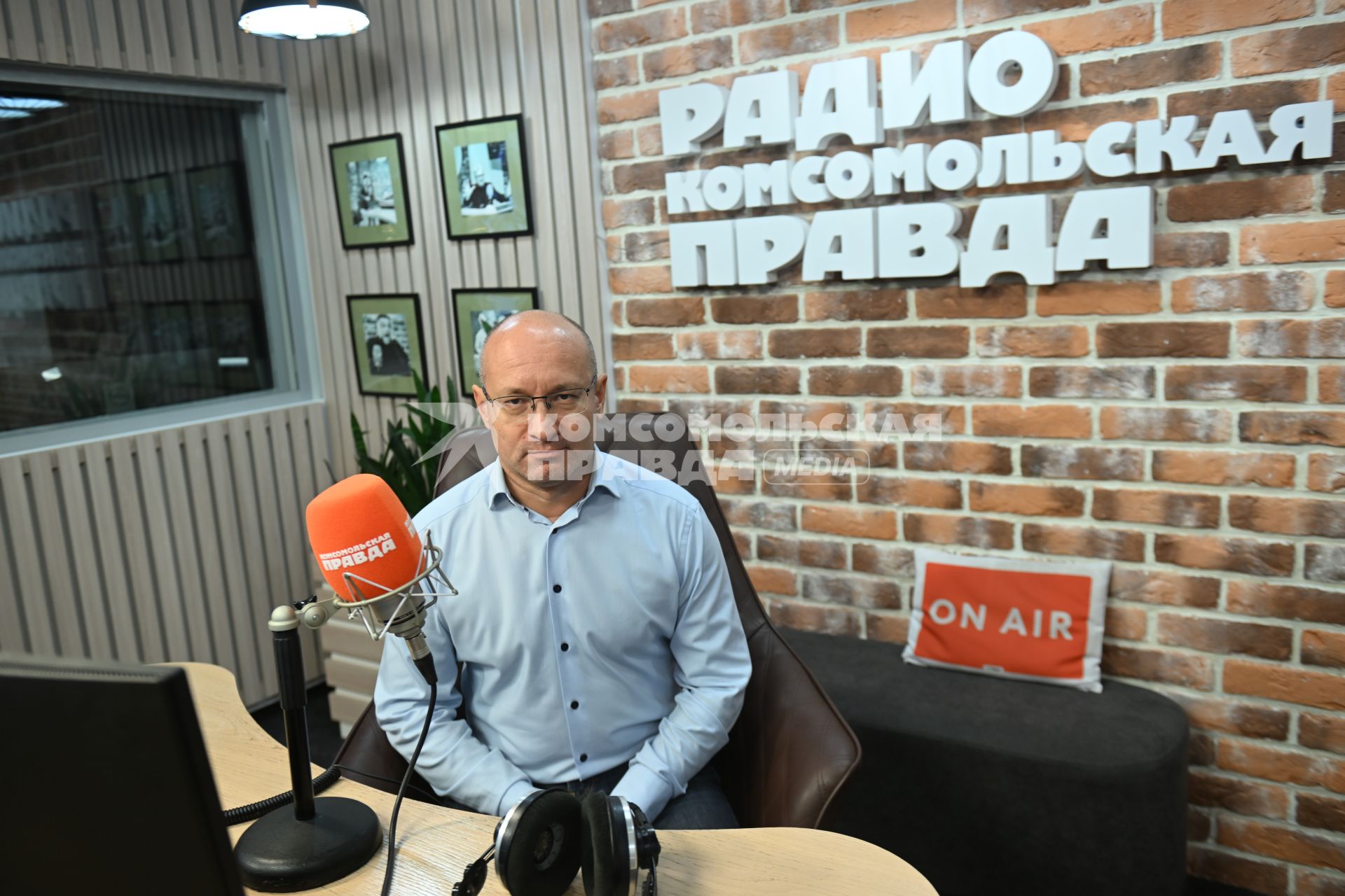 Владимир Семенов на радиостанции Комсомольская правда\"
