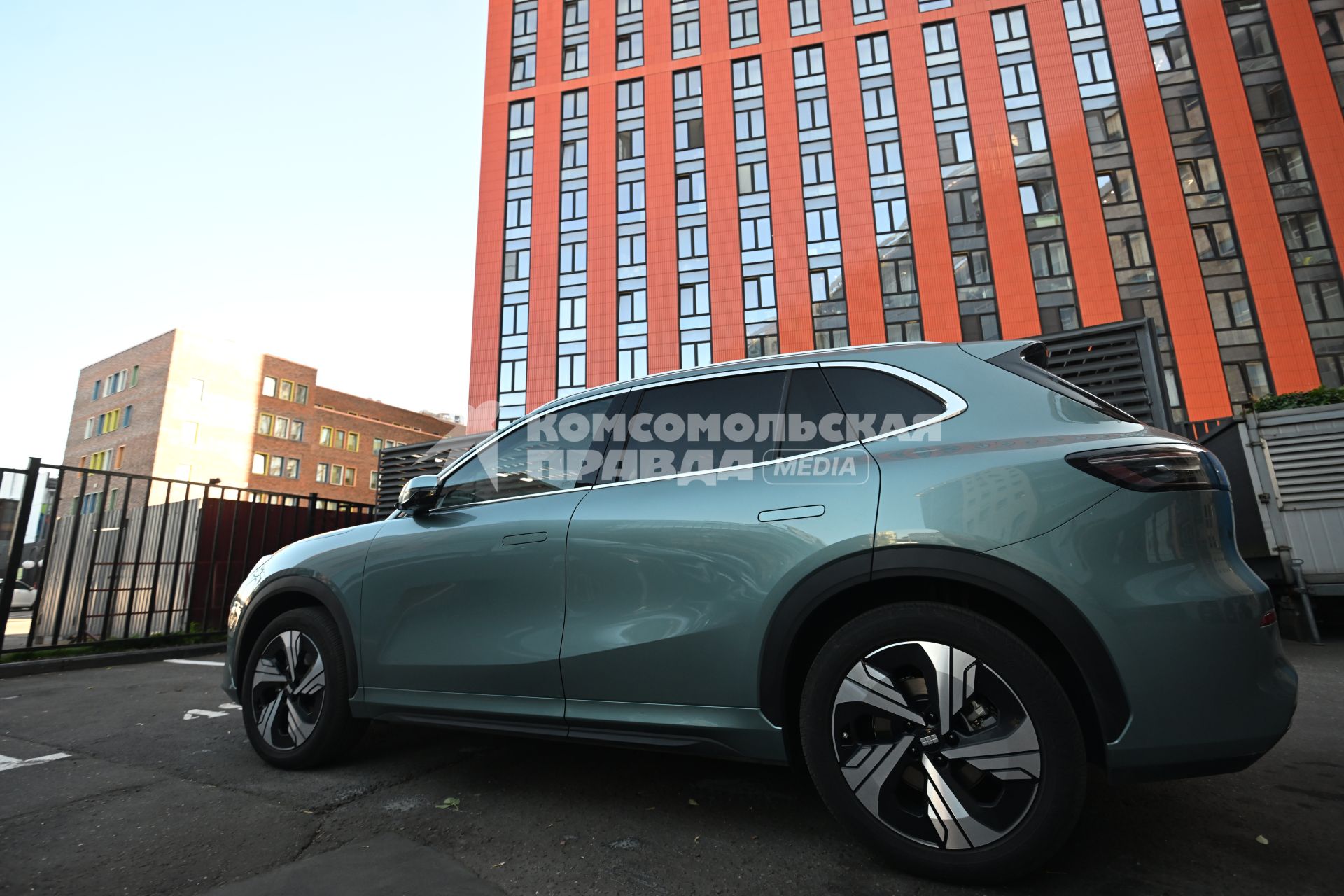 Тест-драйв автомобиля Geely EX5