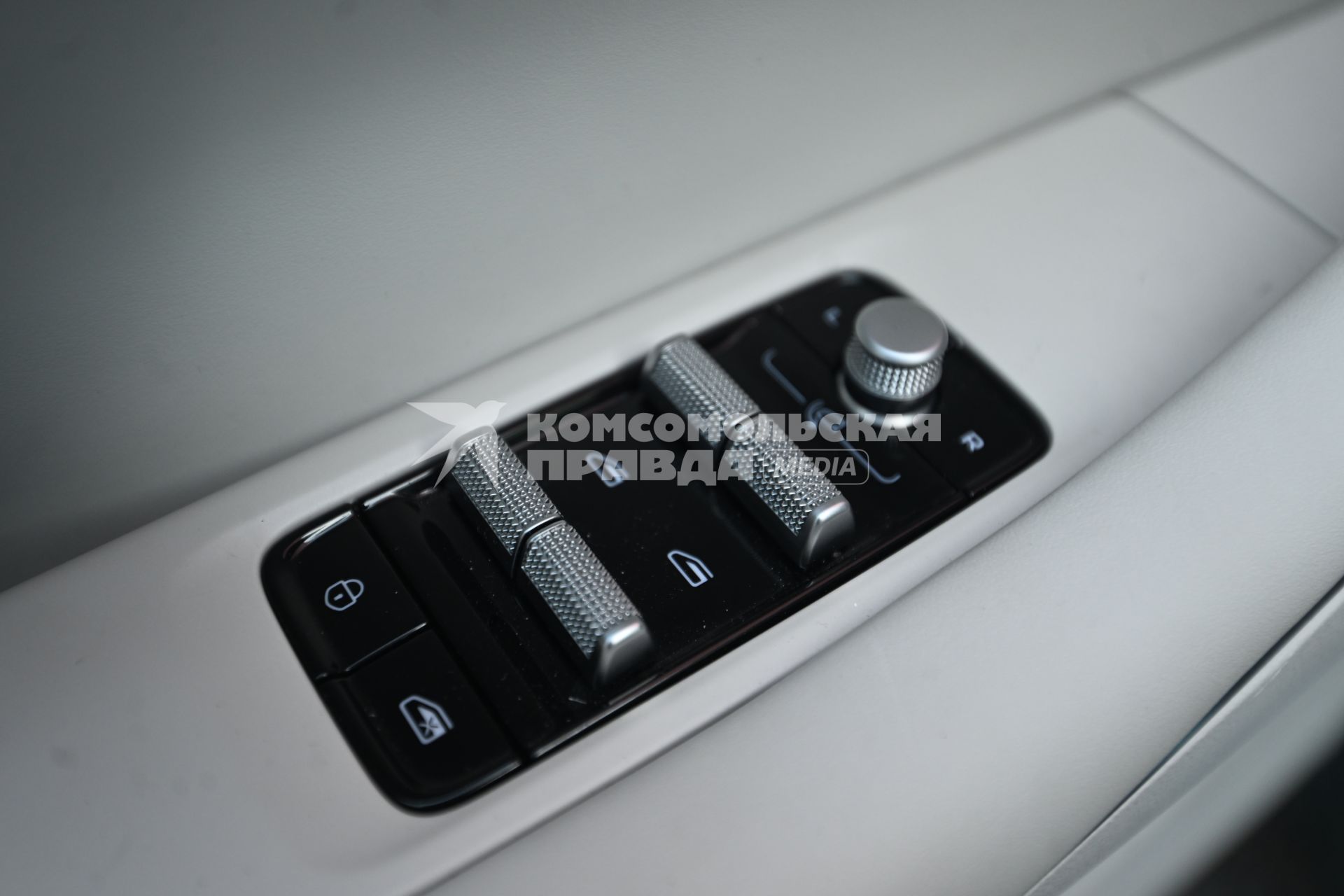Тест-драйв автомобиля Geely EX5