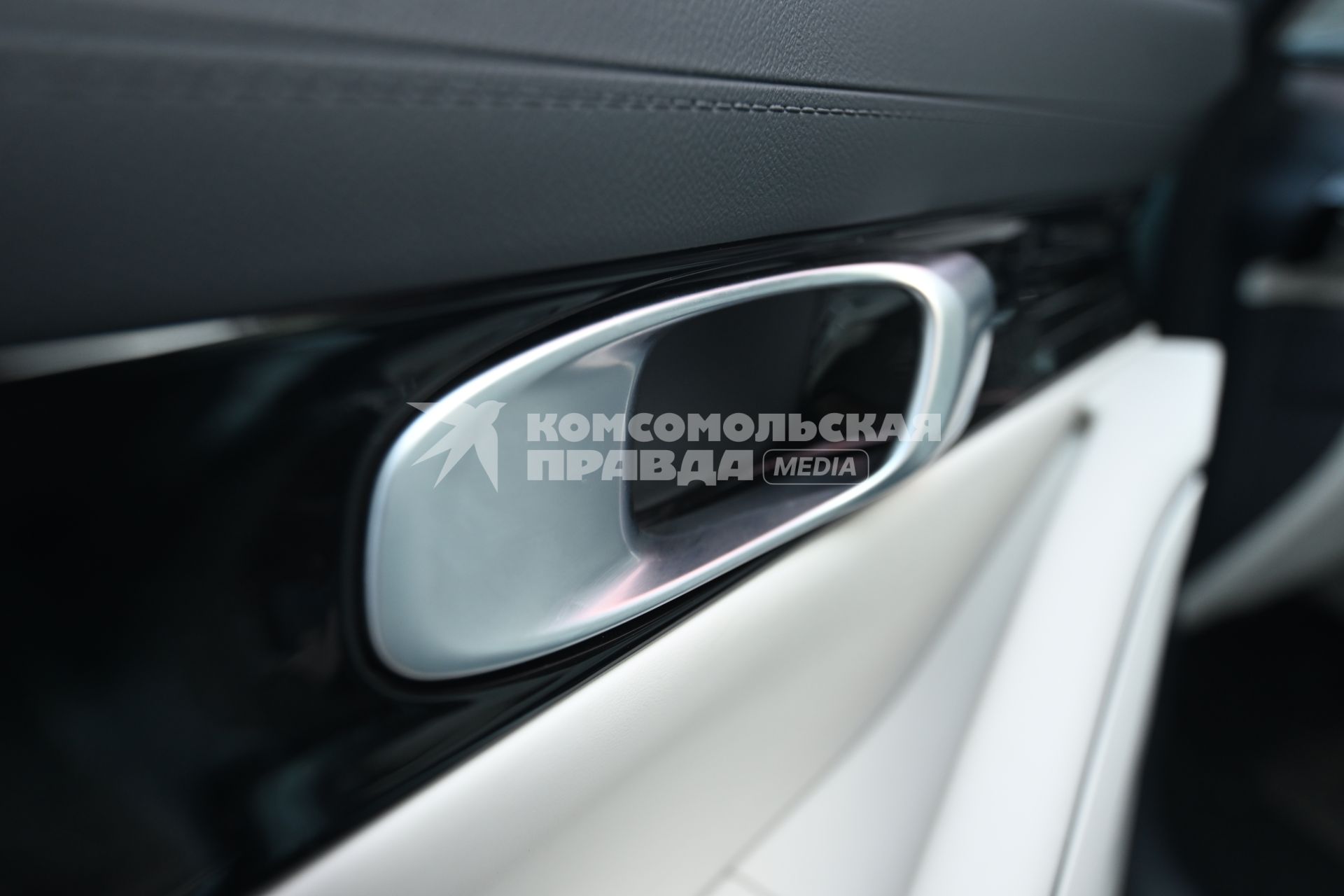 Тест-драйв автомобиля Geely EX5