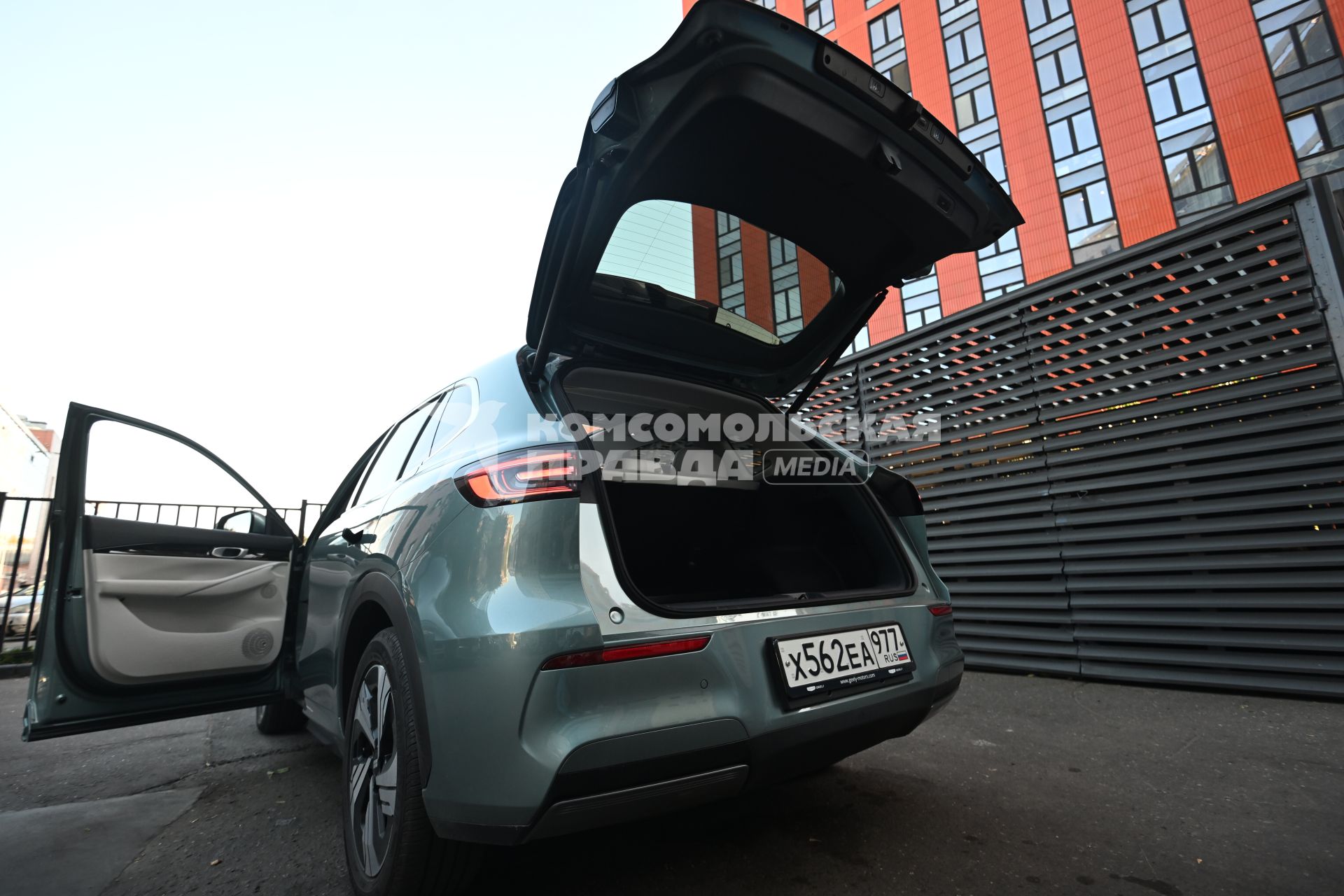 Тест-драйв автомобиля Geely EX5