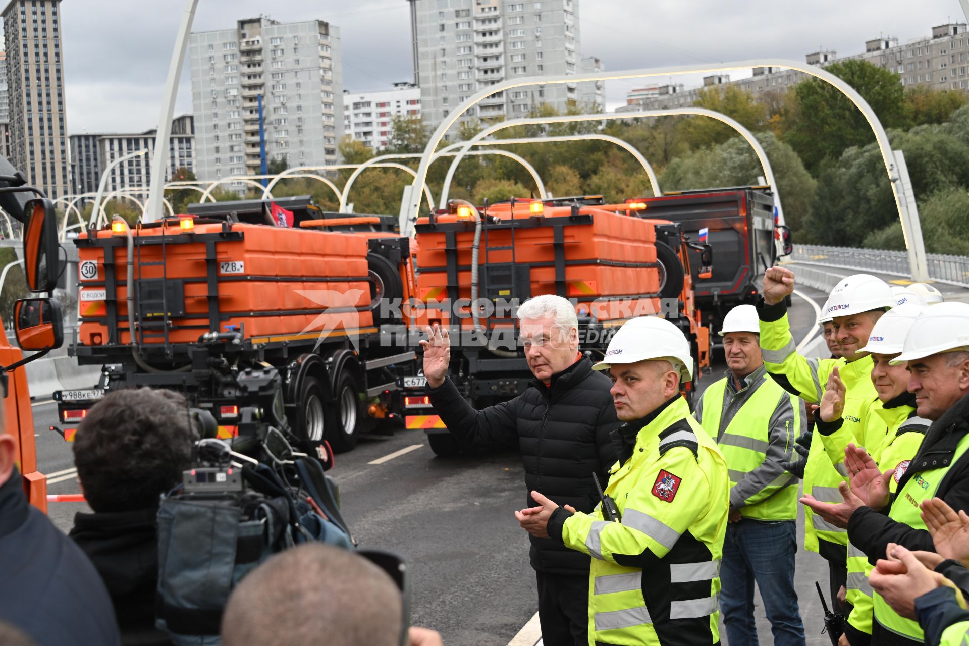 Сергей Собянин на открытии  участка автодороги в Раменках