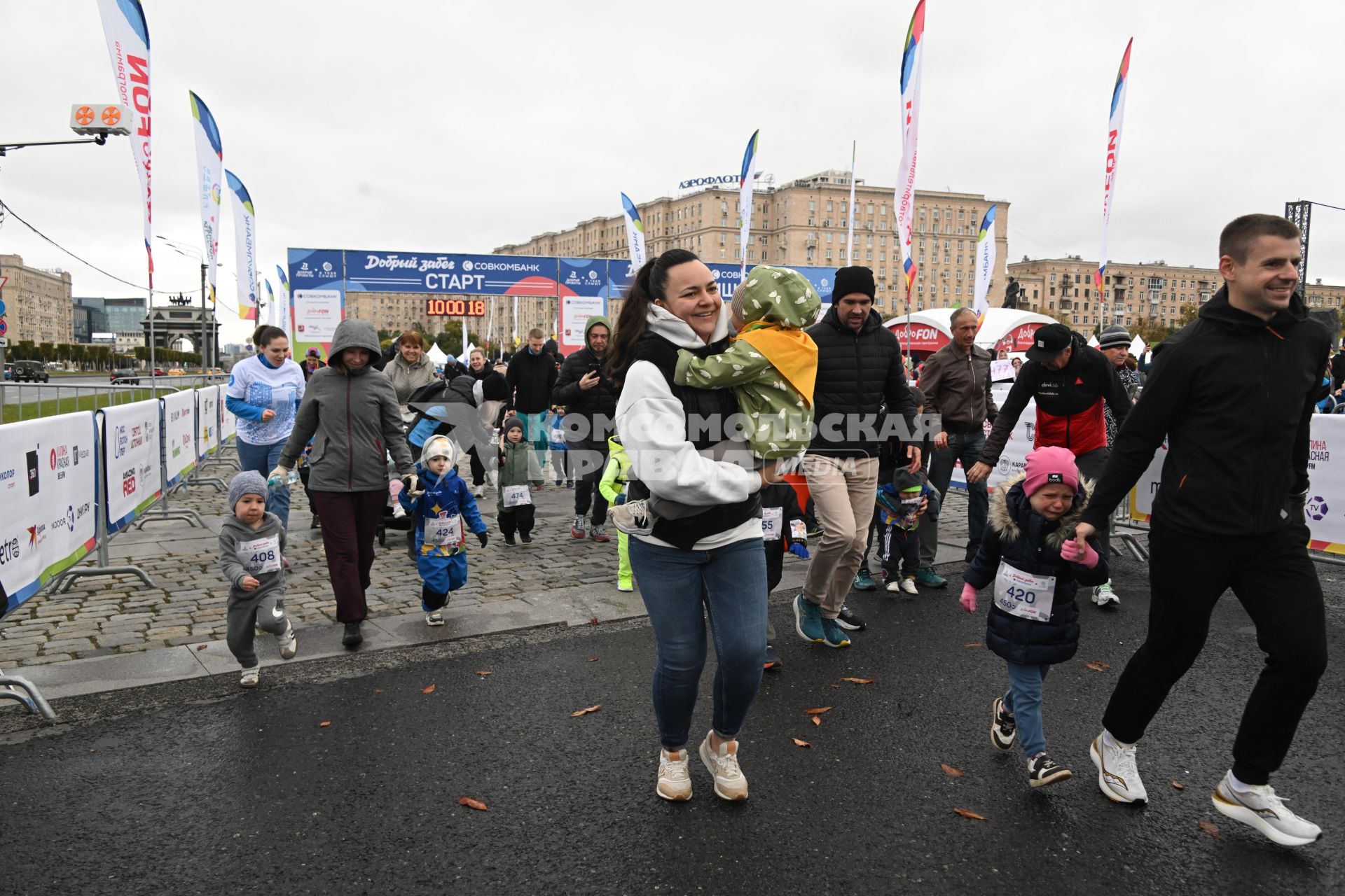 Благотворительный Добрый забег\" в поддержку глухих и слабослышащих детей в Парке Победы на Поклонной горе
