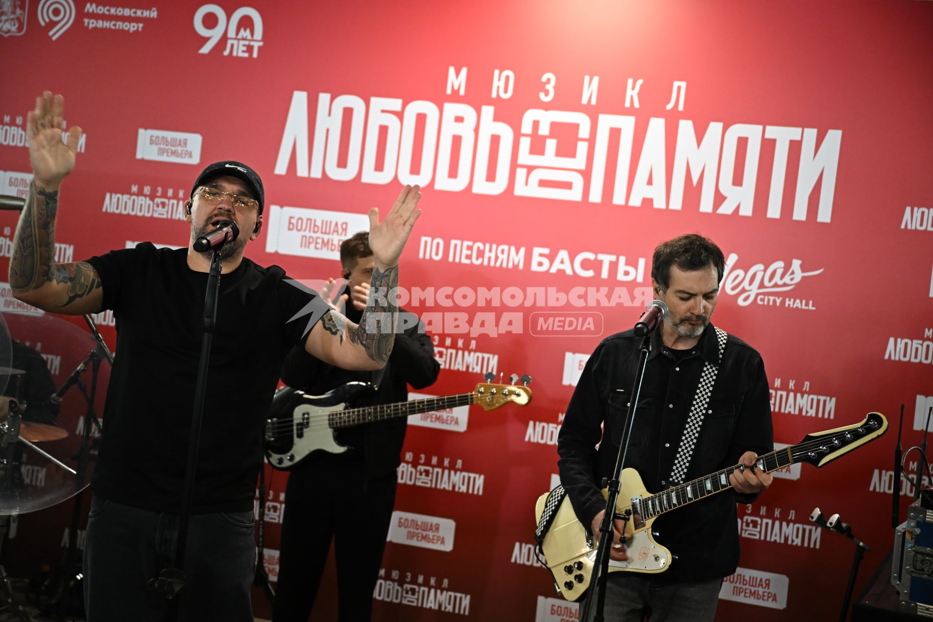 Выступление рэпера  Басты в Московском метро