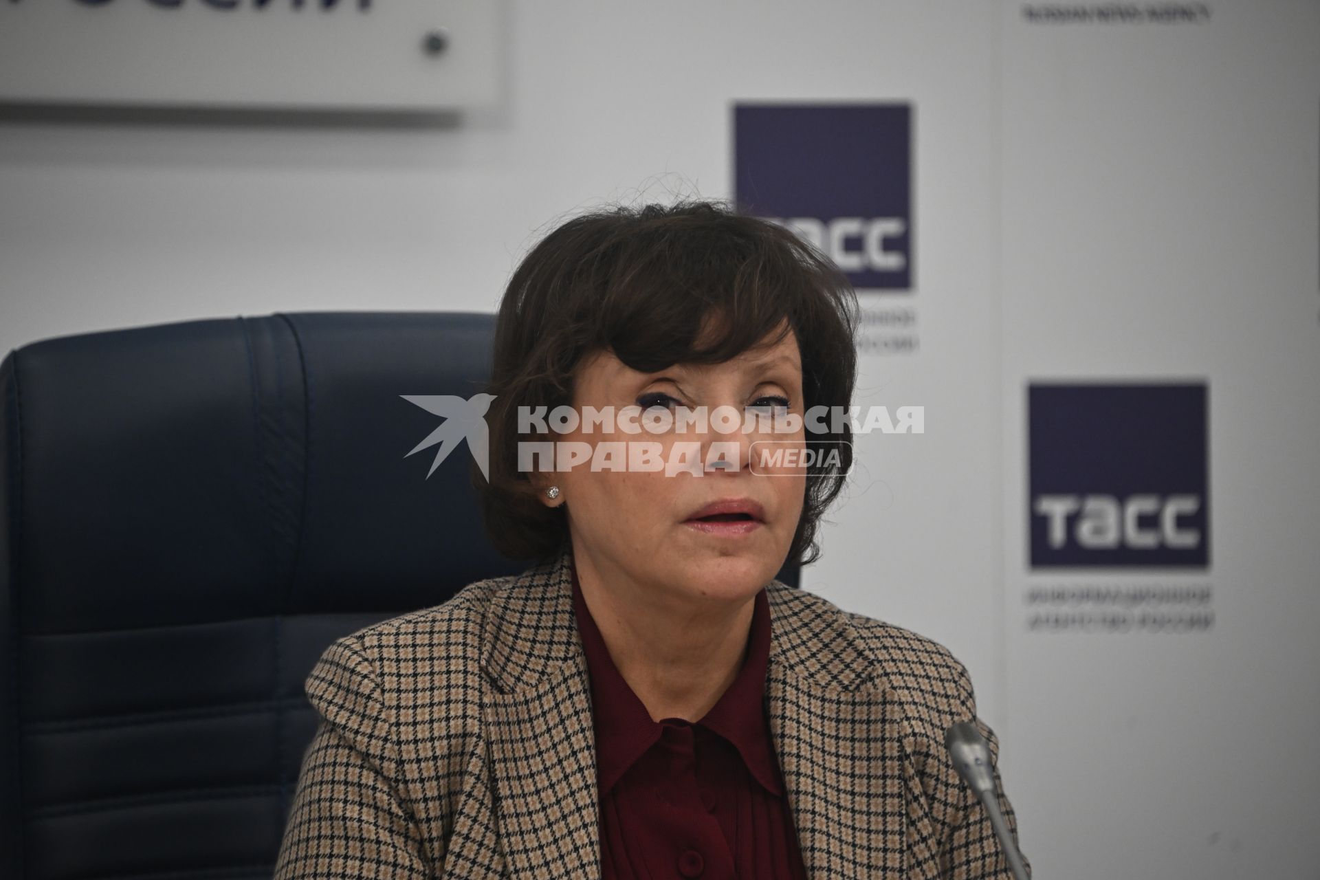 Врачи Бакулевского центра провели мастер-класс основ реанимации с журналистами ТАСС