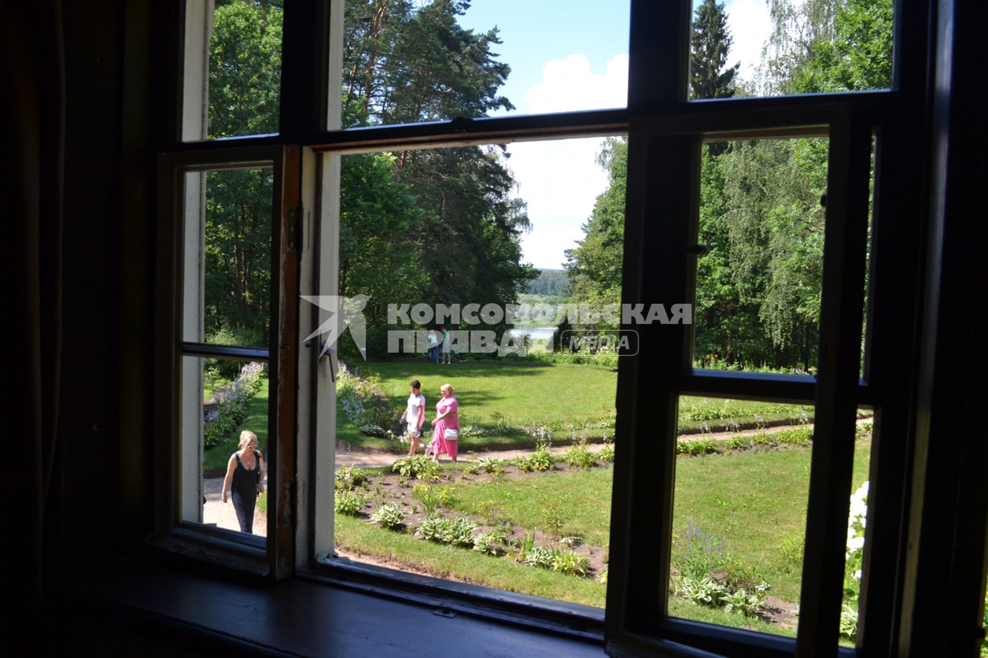 Музей-заповедник \"Поленово\" в Тульской области