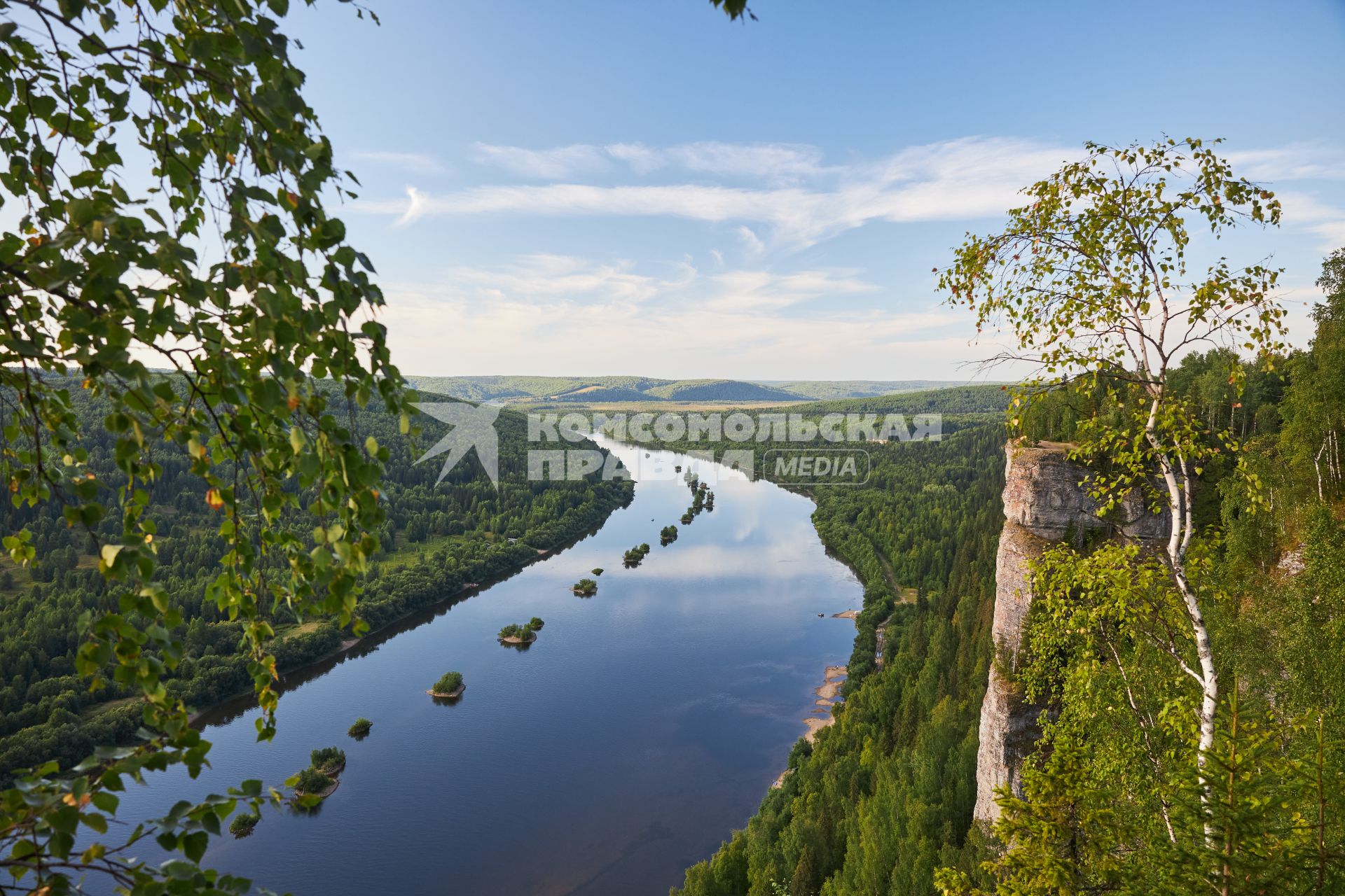 Река Вишера и камень Ветлан в Пермском крае