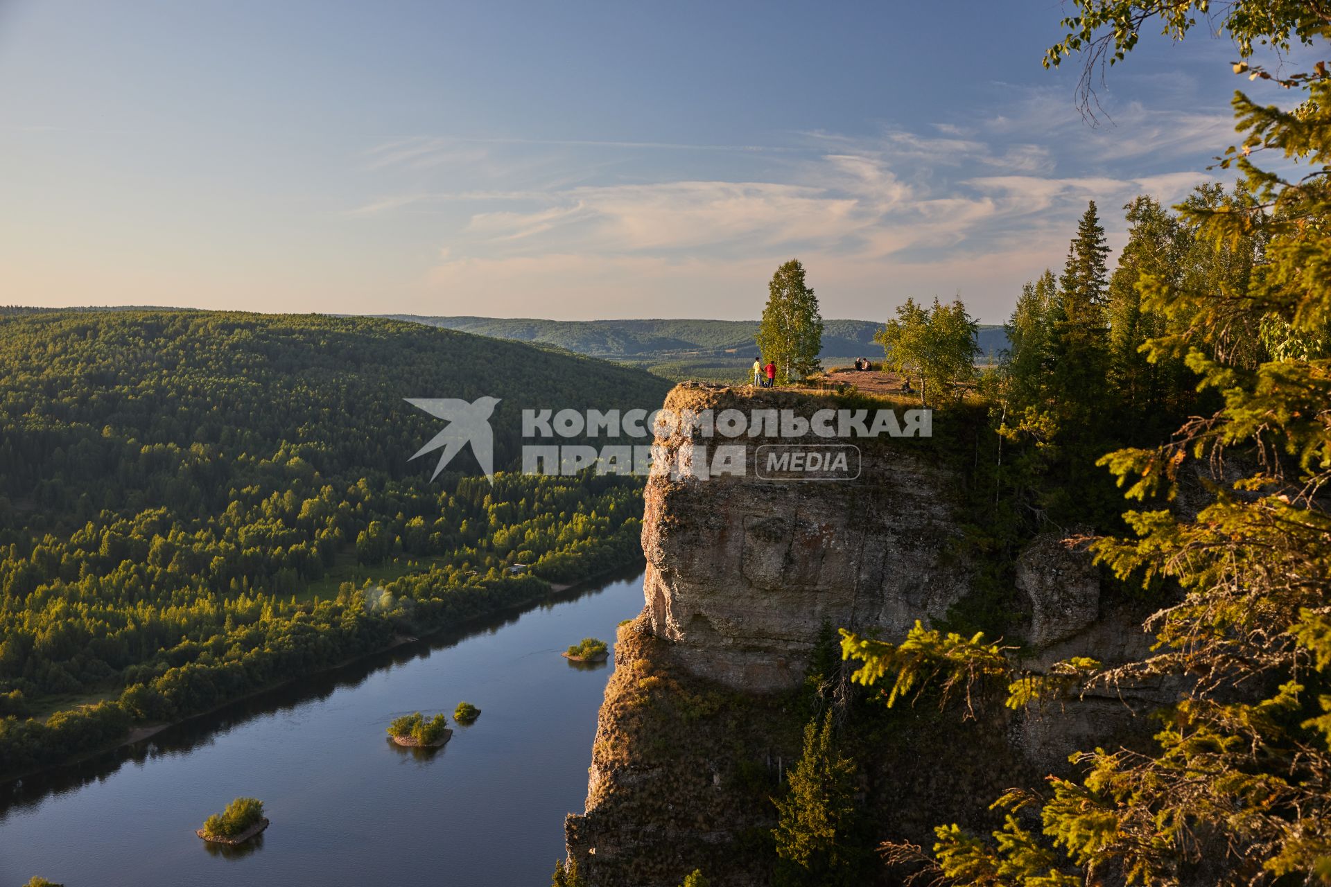 Река Вишера и камень Ветлан в Пермском крае