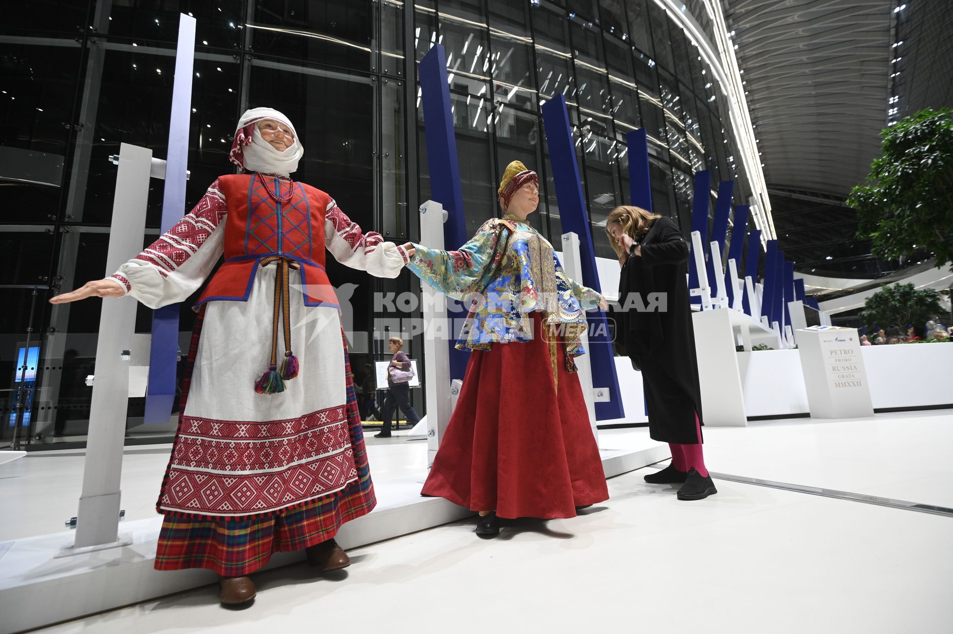 Открытие инсталляции Путь шедевра, в арт-пространстве Лахта-центра