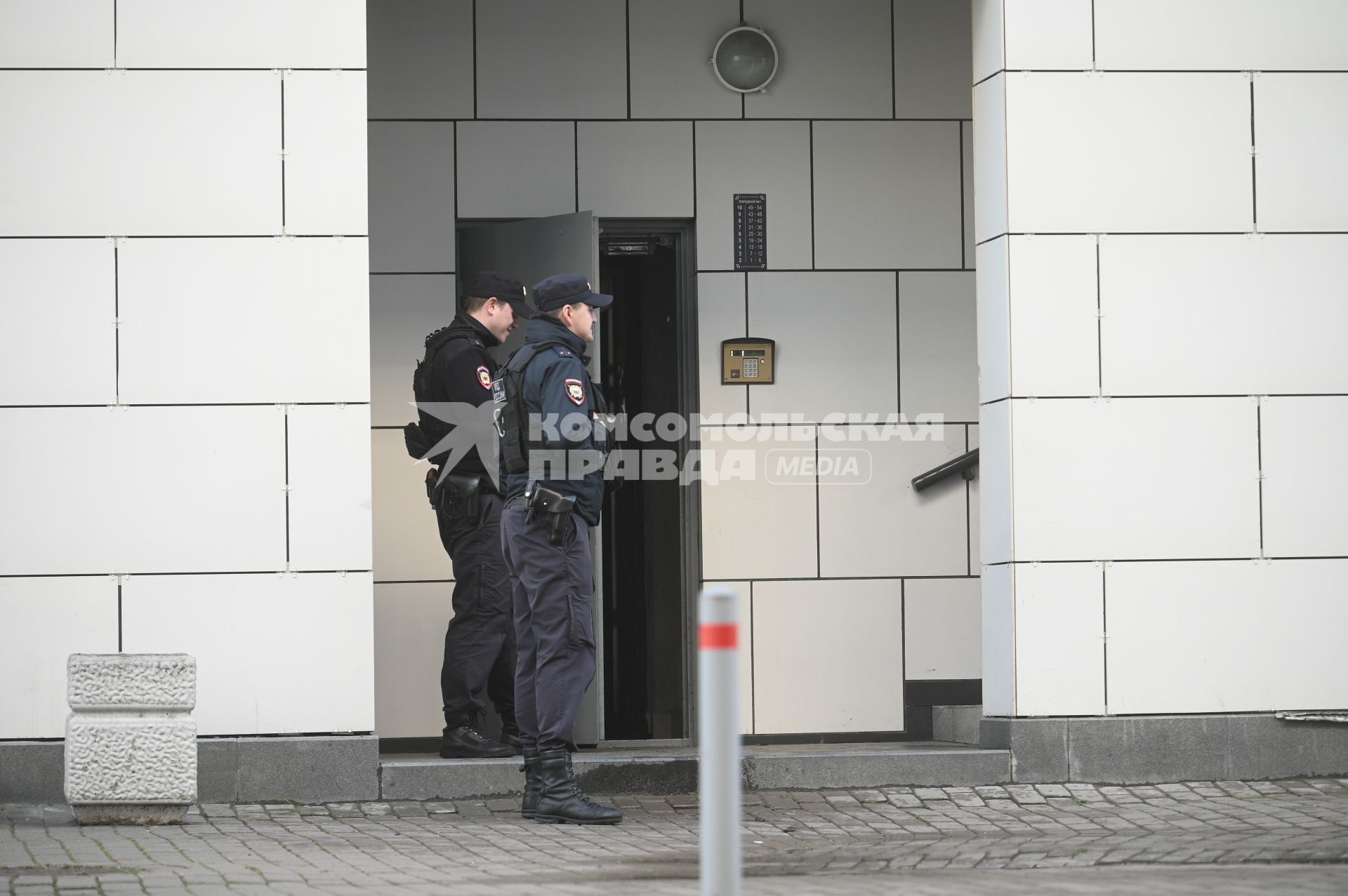 Обстановка на месте убийства архитектора Александра Супоницкого в Санкт-Петербурге