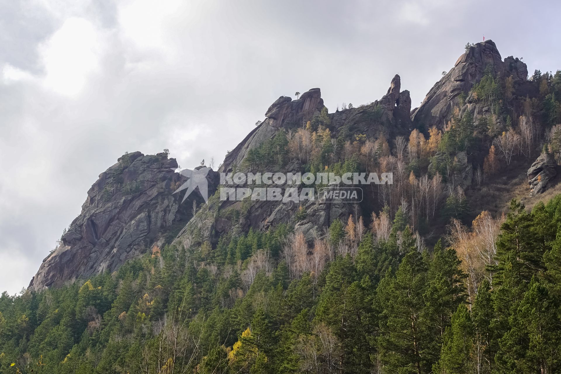 Скалы в национальном парке «Красноярские Столбы»