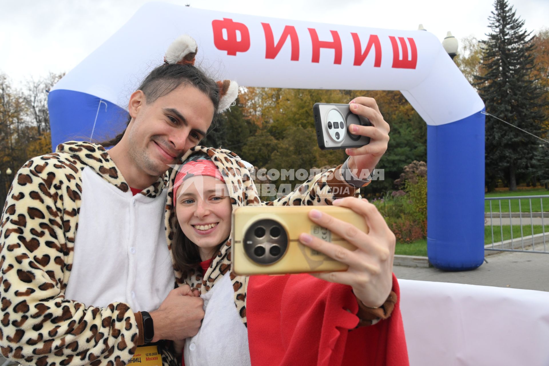 Благотворительный забег в кокошниках Без границ\"