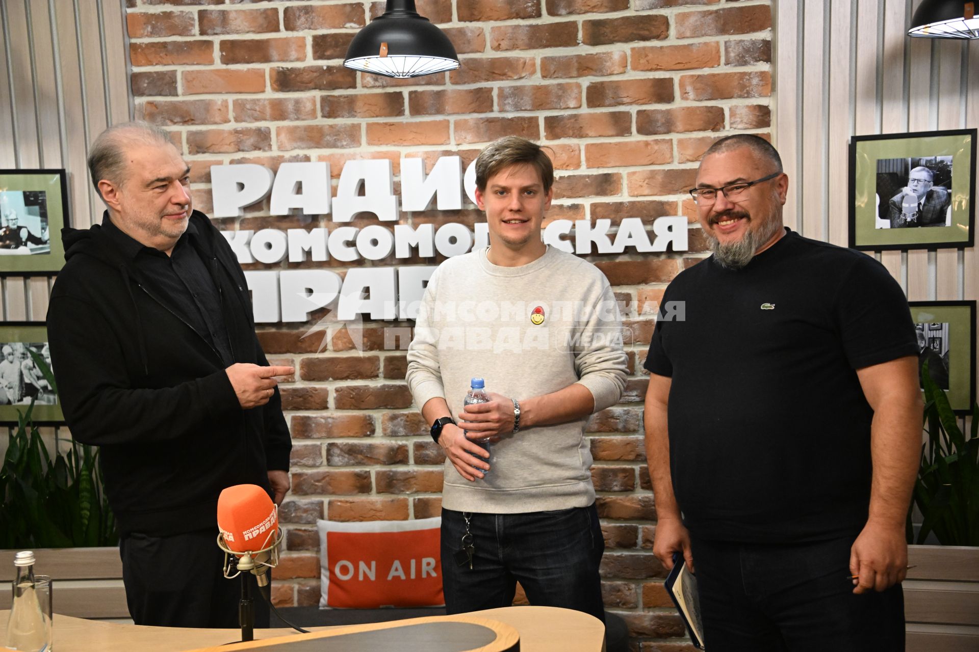 Павел Табаков на радиостанции Комсомольская правда\"