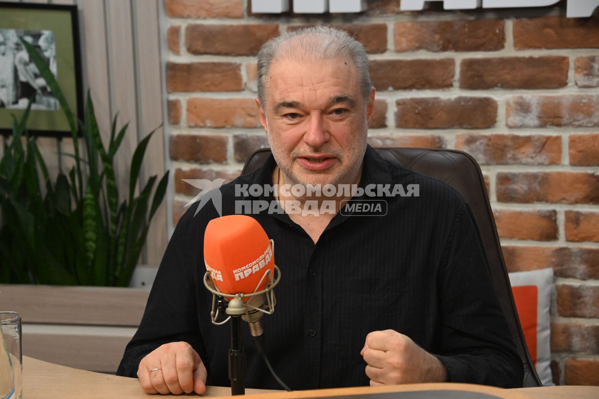 Анатолий Максимов  на радиостанции Комсомольская правда\"