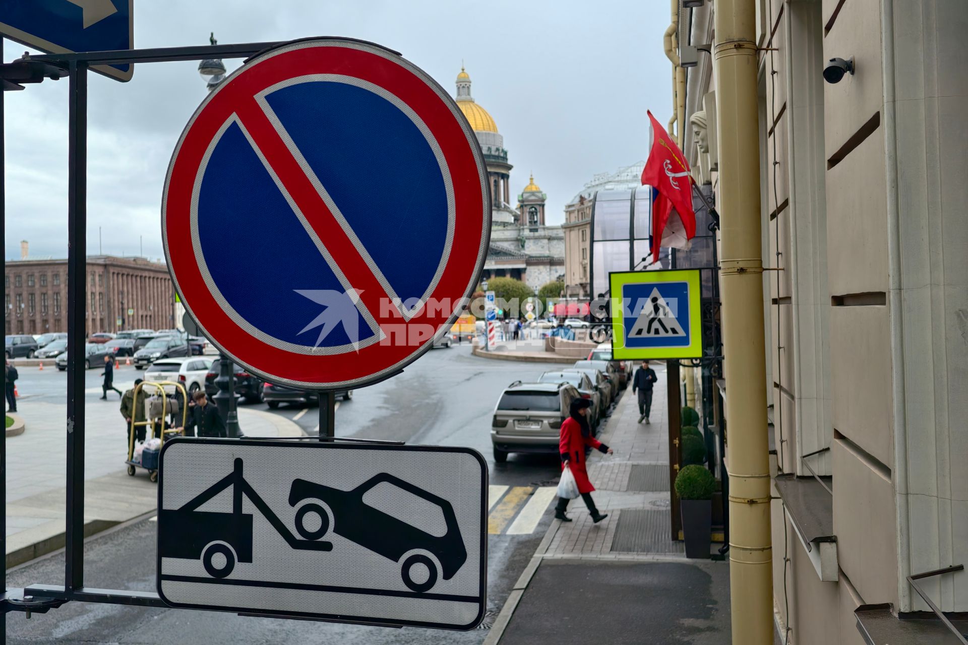 Новые тарифы на платную парковку начали действовать в Петербурге