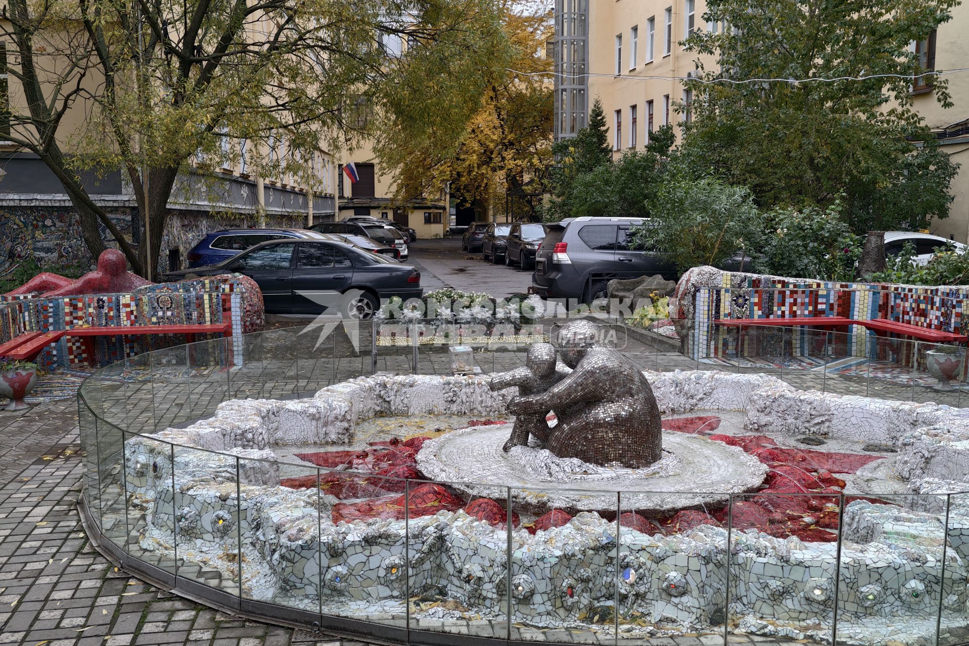 Необычные дворы Петербурга