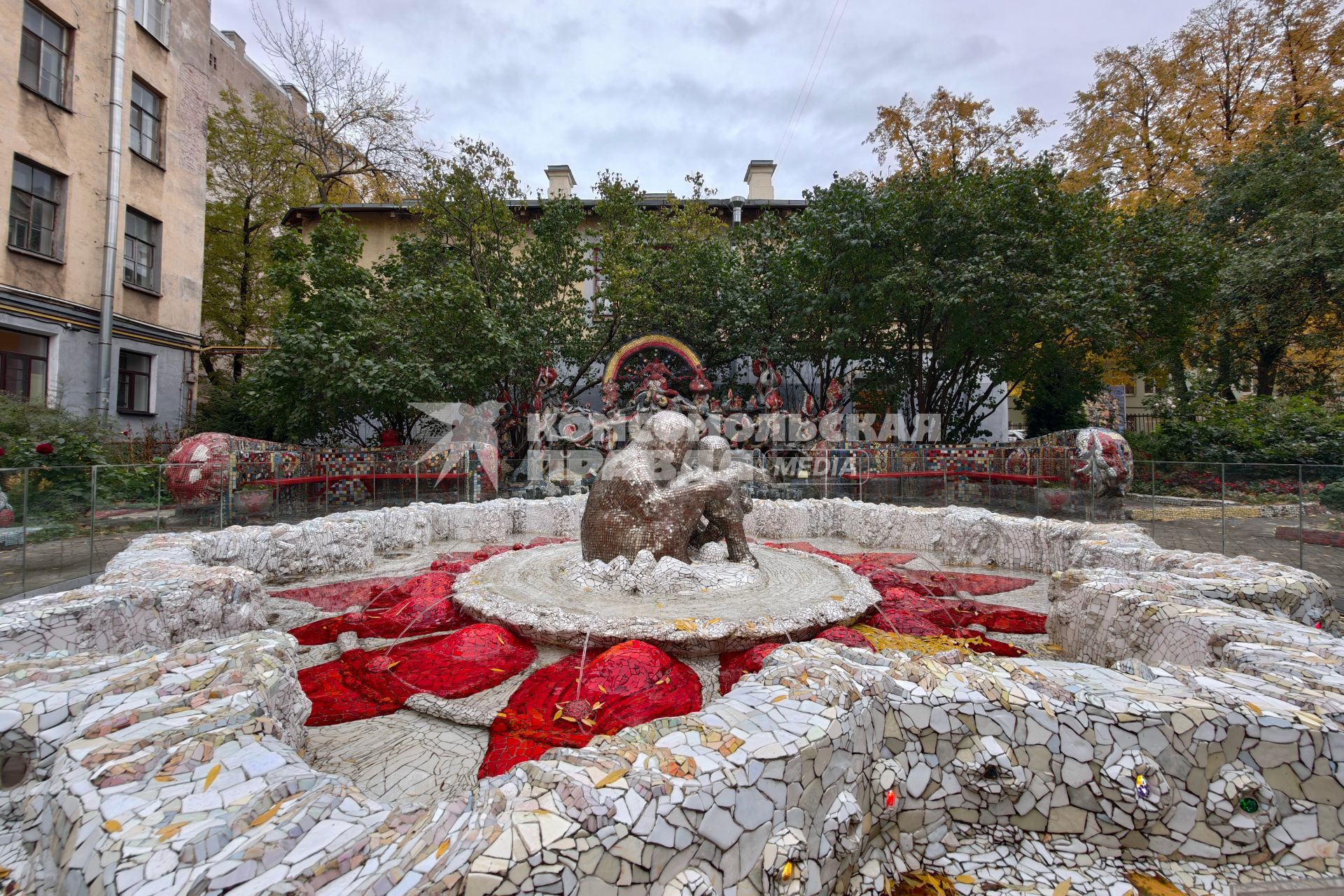 Необычные дворы Петербурга