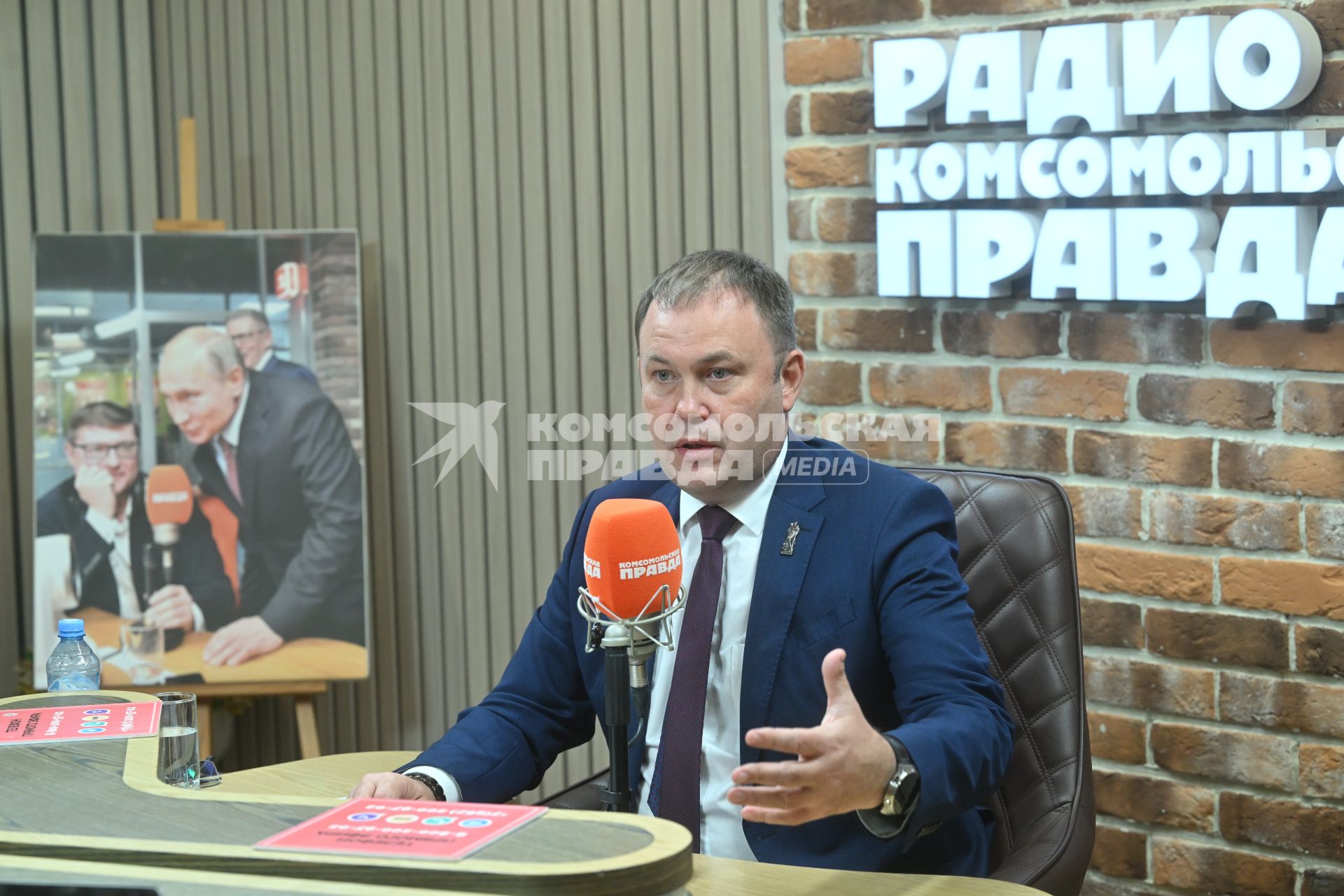 Илья Середюк на радиостанции \"Комсомольская правда\"
