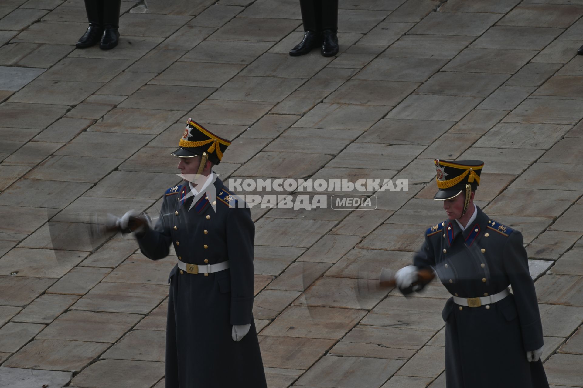 Заключительная в этом сезоне церемония развода пеших и конных караулов Президентского полка