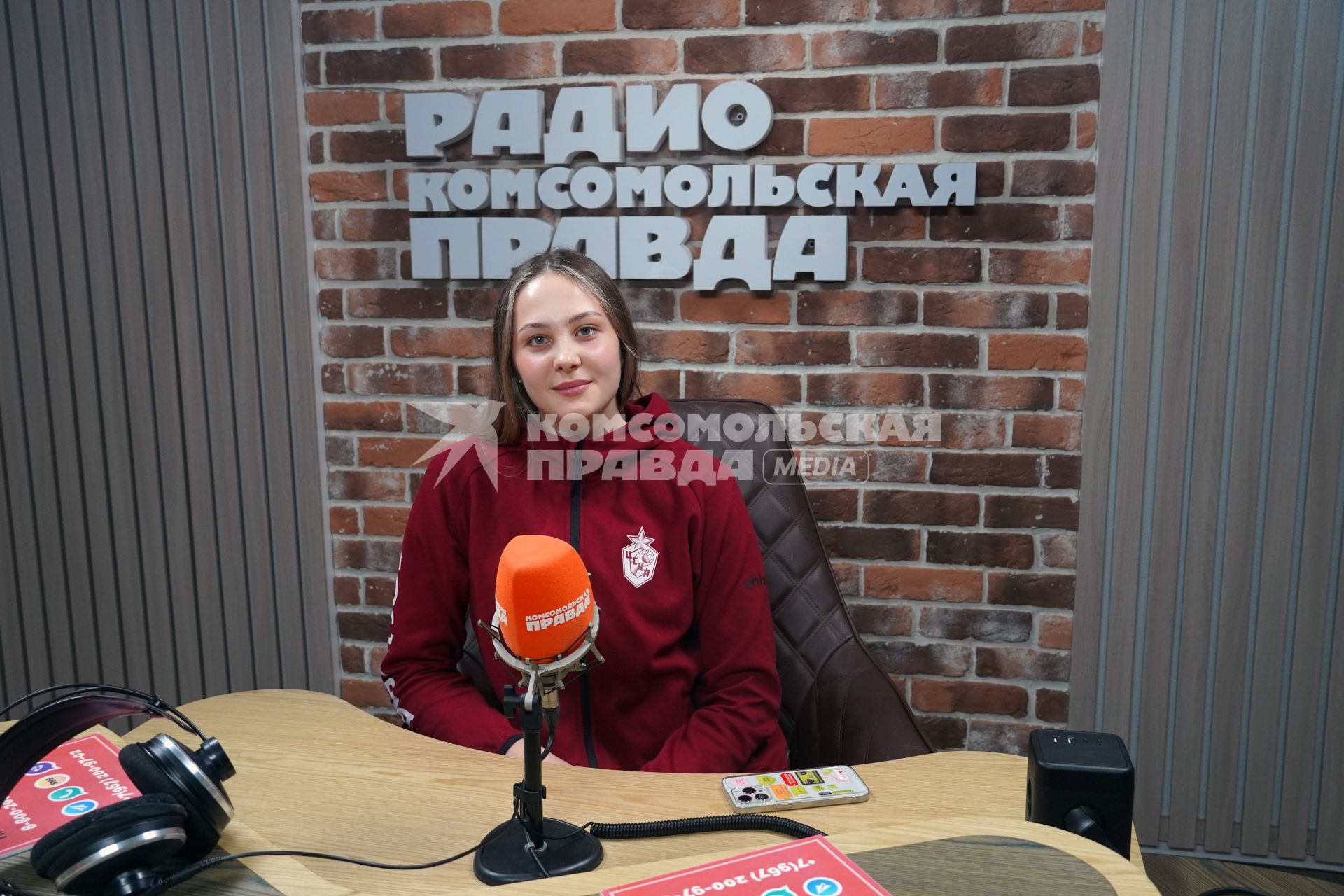 Варвара Сёмина на радиостанции Комсомольская правда\"