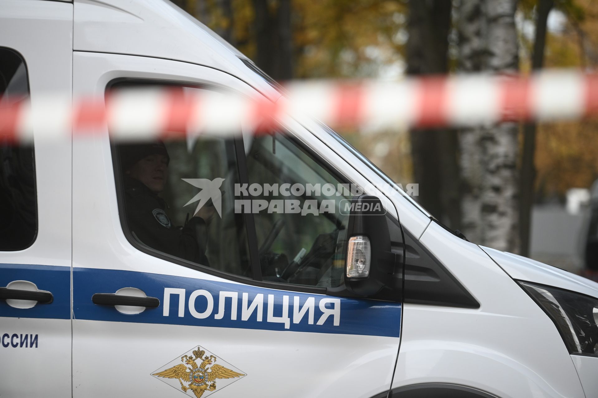 Провал грунта на улице Харченко в Санкт-Петербурге