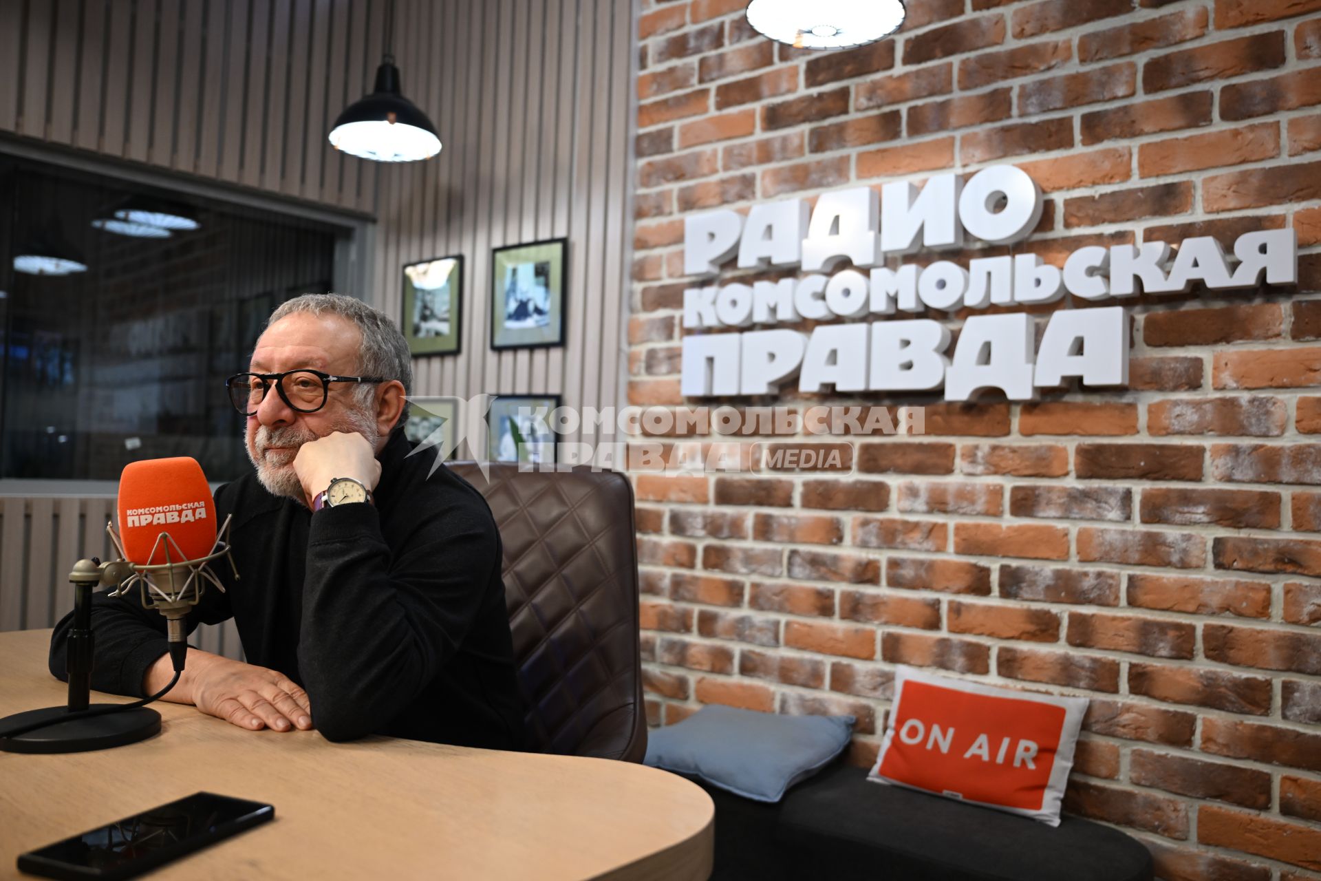 Евгений Маргулис на радиостанции \"Комсомольская правда\"