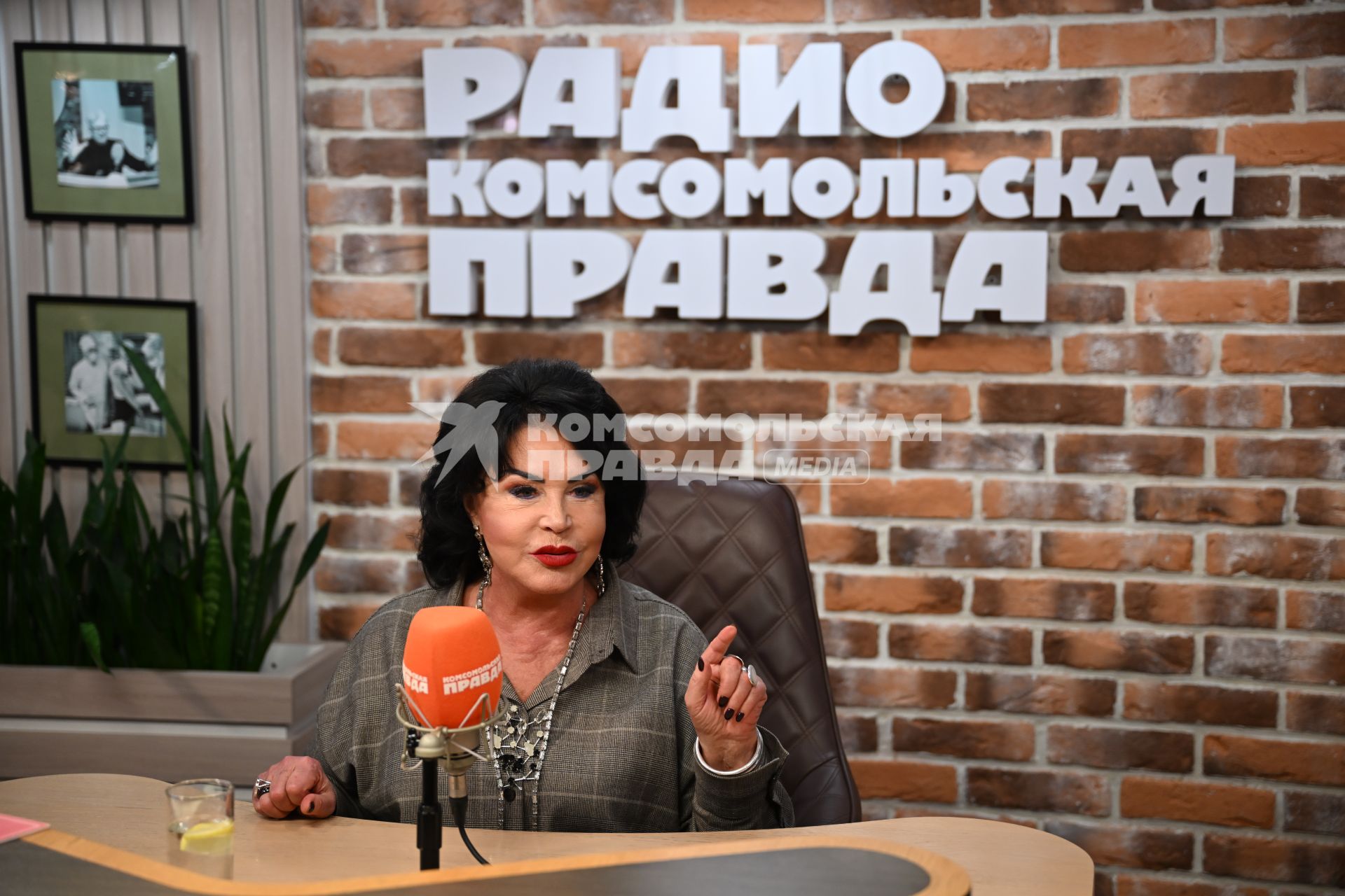Надежда Бабкина на радиостанции Комсомольская правда\"