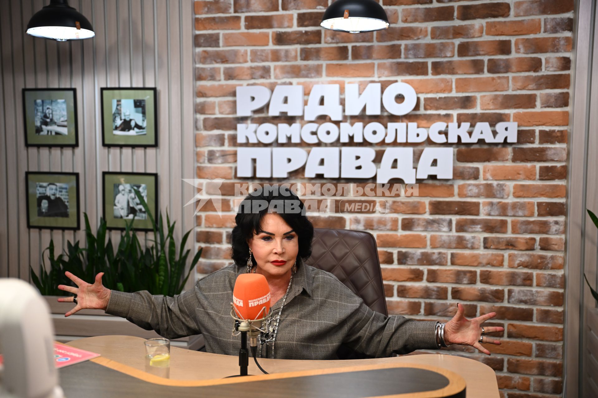 Надежда Бабкина на радиостанции Комсомольская правда\"