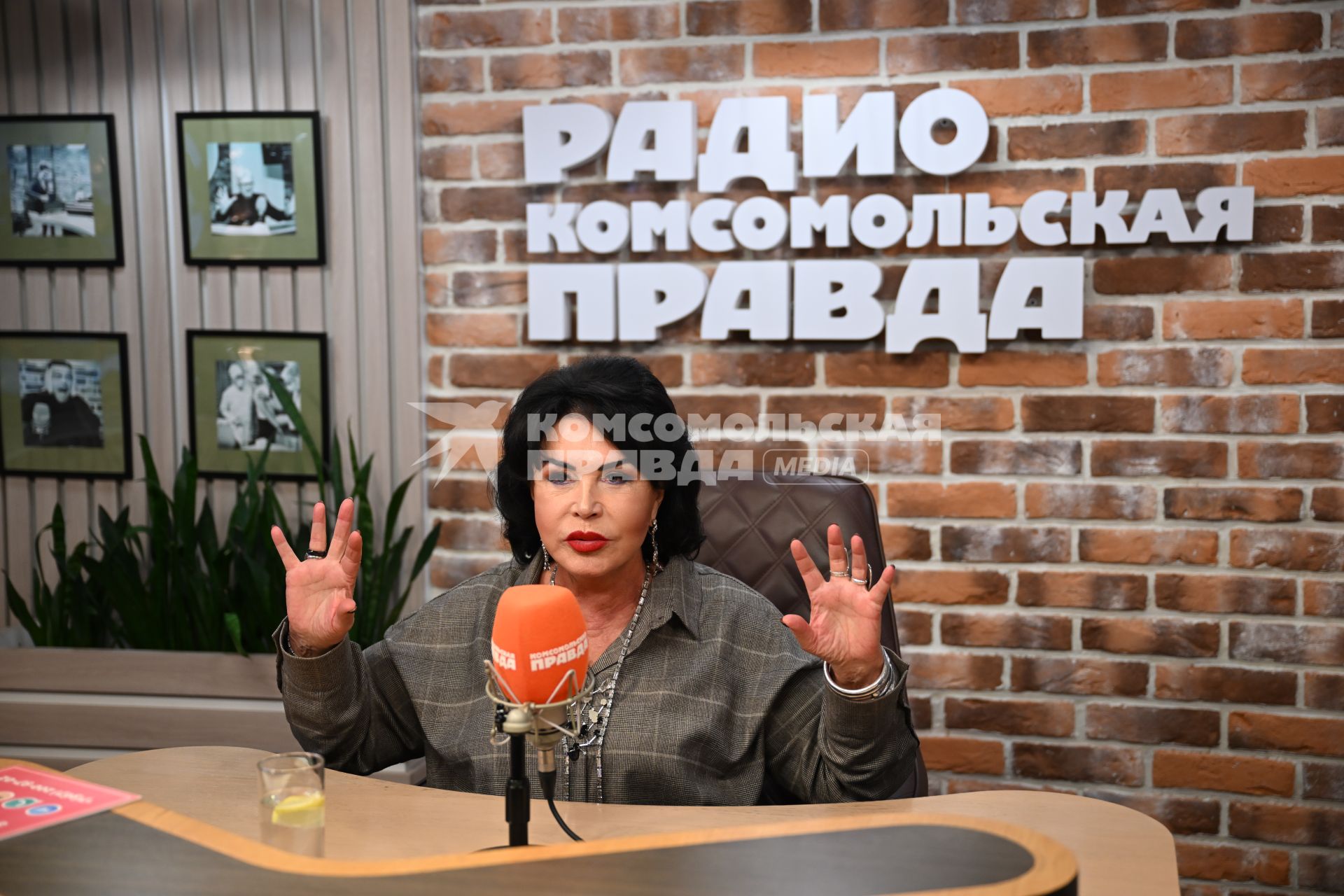 Надежда Бабкина на радиостанции Комсомольская правда\"