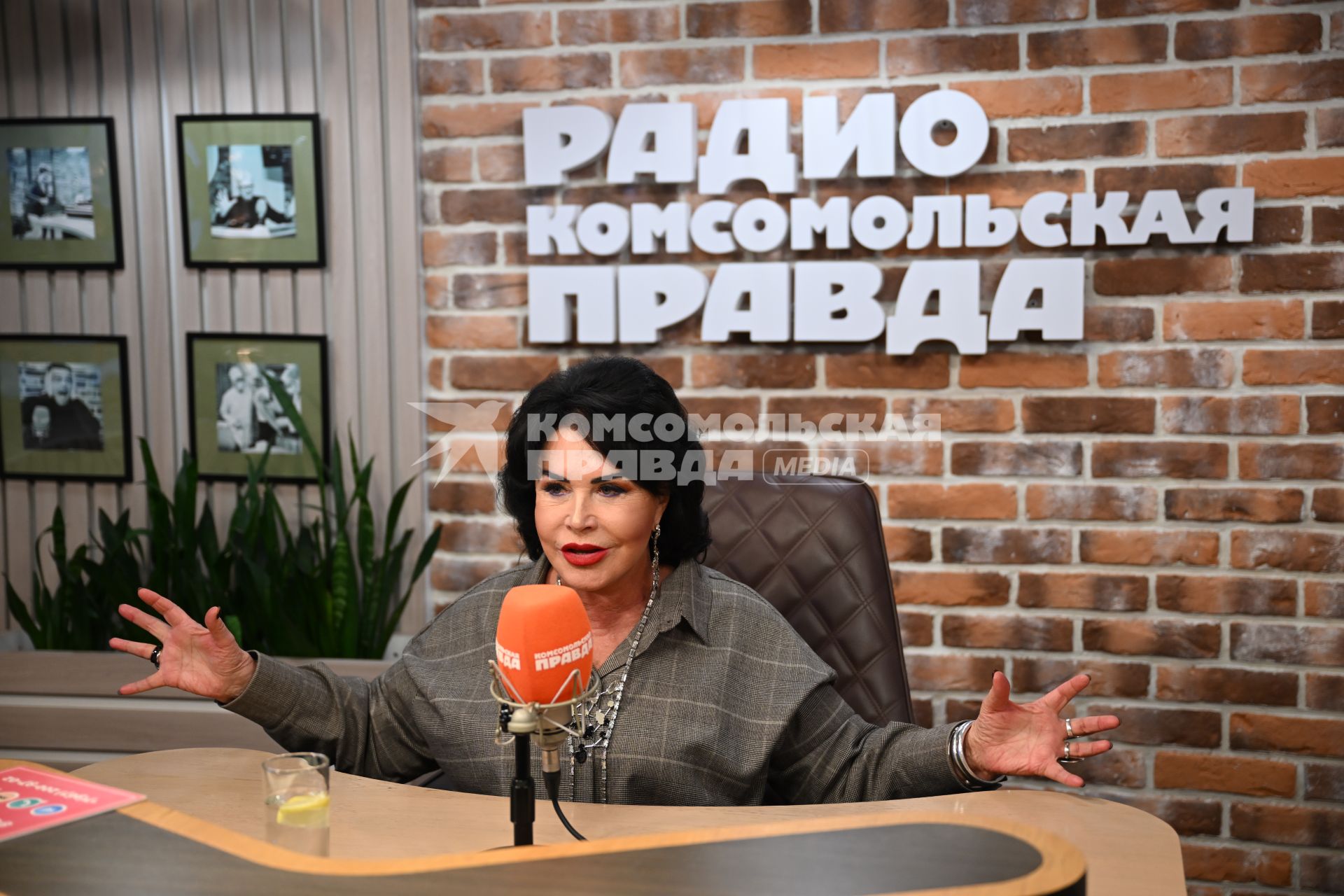 Надежда Бабкина на радиостанции Комсомольская правда\"