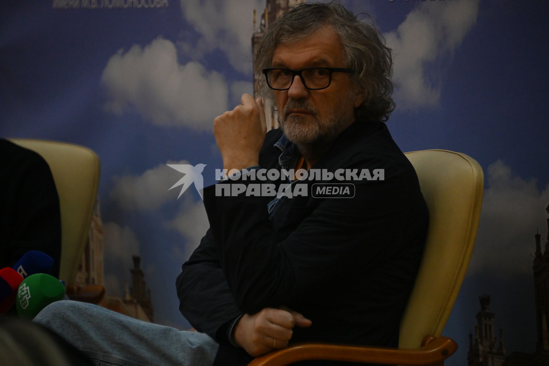 Режиссер Эмир Кустурица открыл Сербский клуб в МГУ