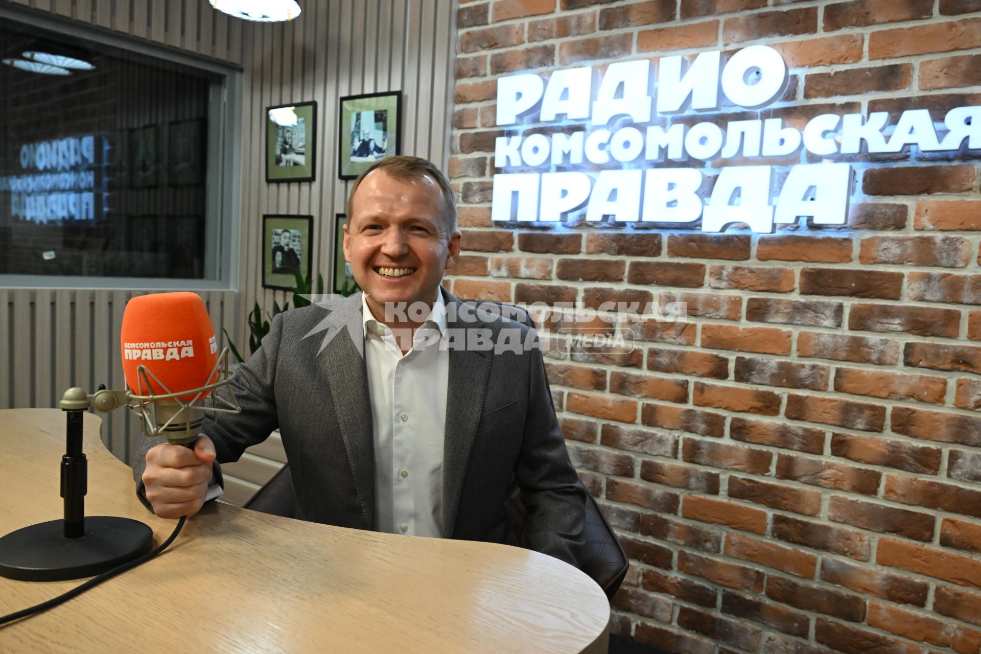 Николай Асаул на радиостанции \"Комсомольская правда\"