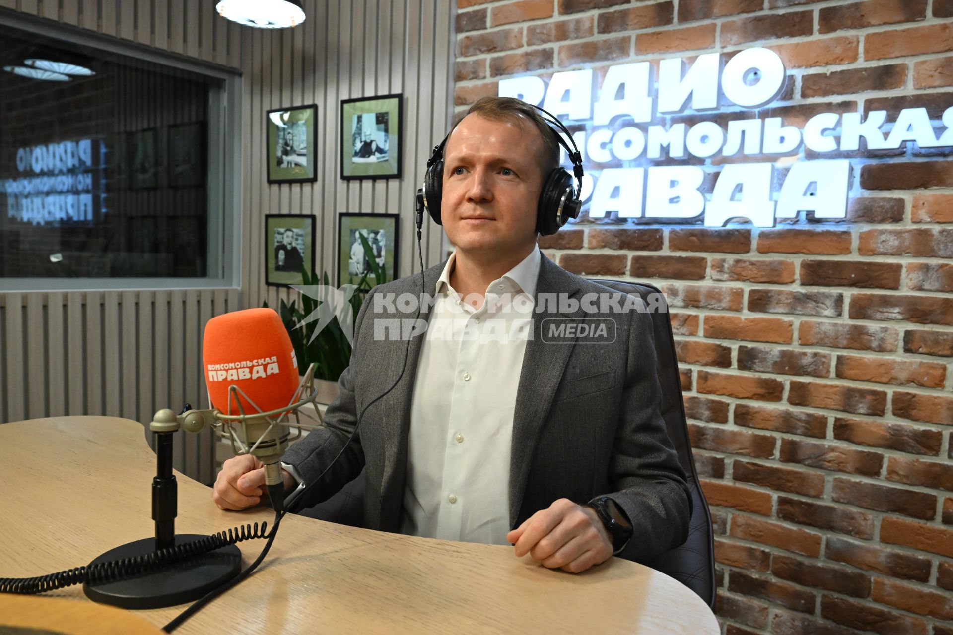 Николай Асаул на радиостанции \"Комсомольская правда\"